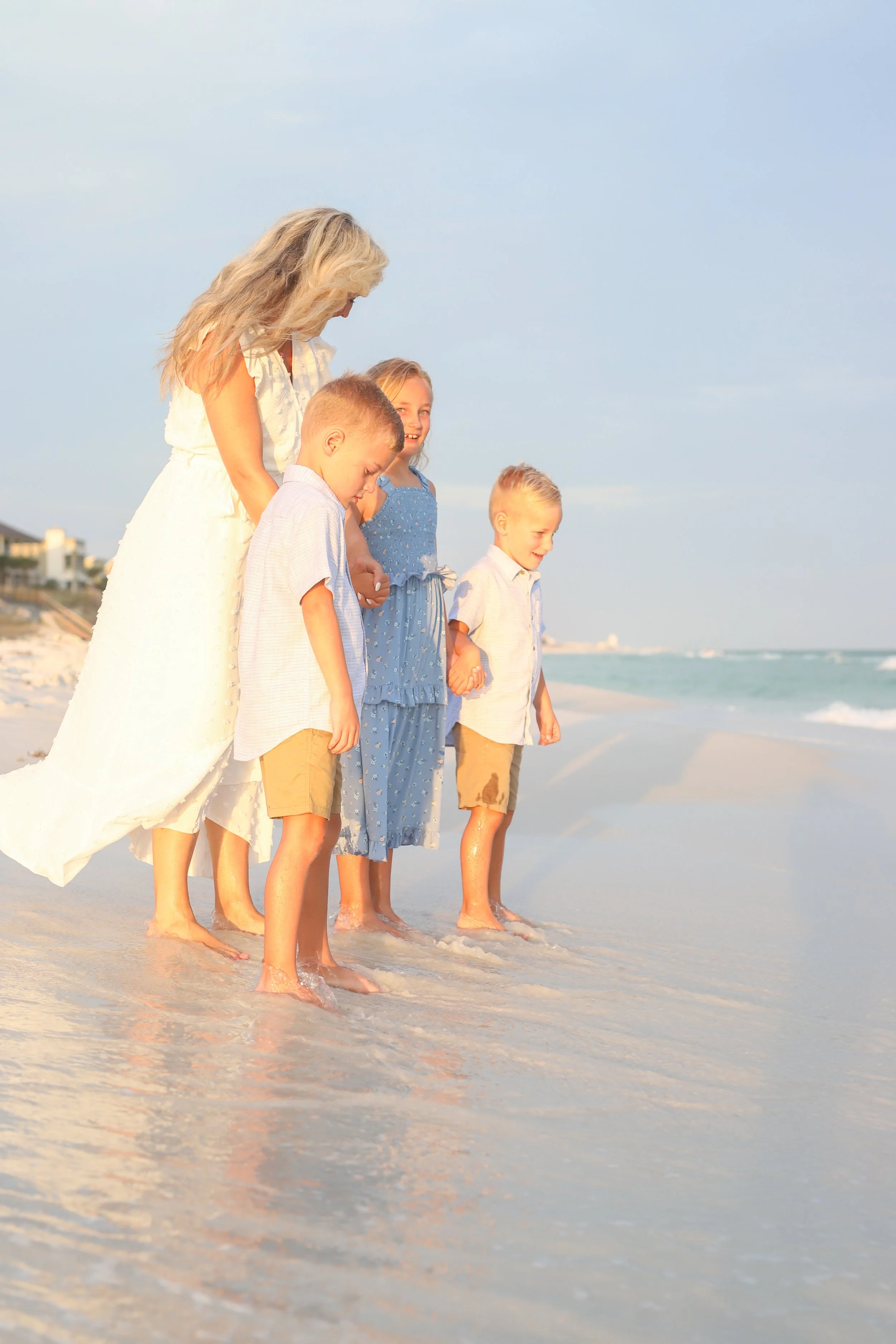 AmandaSheridanFamilyBeachSession-24-2.jpg
