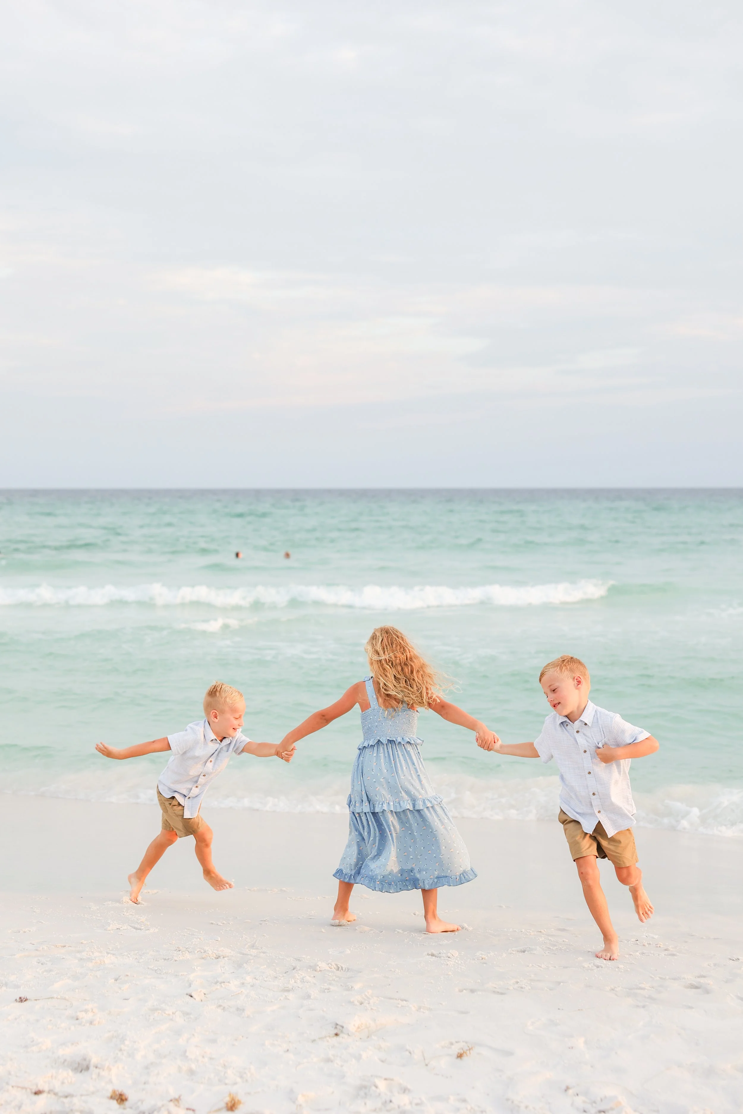AmandaSheridanFamilyBeachSession-112.jpg