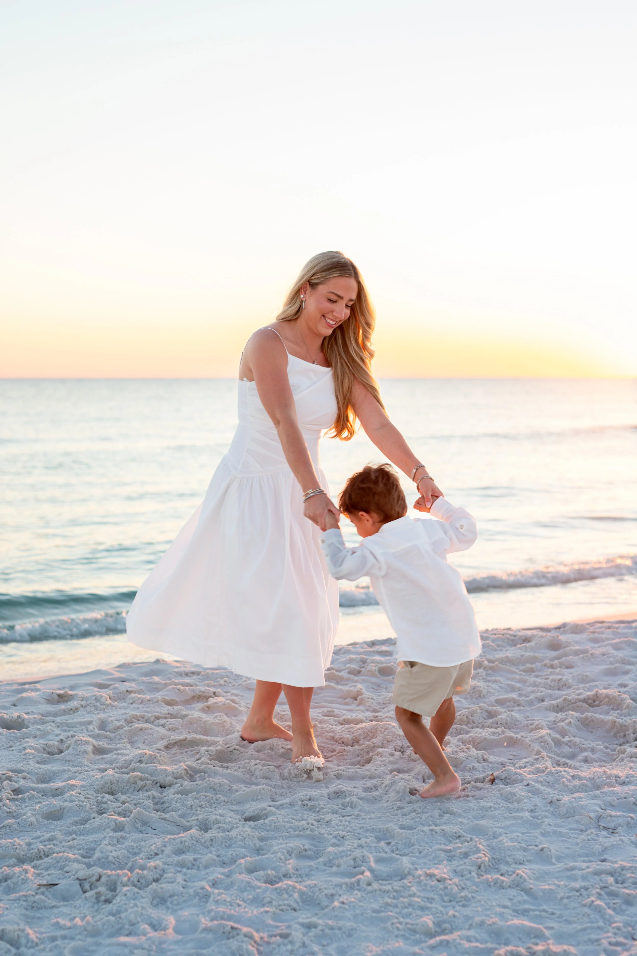 KeelyJenningsFamilyBeachSession-42.jpg
