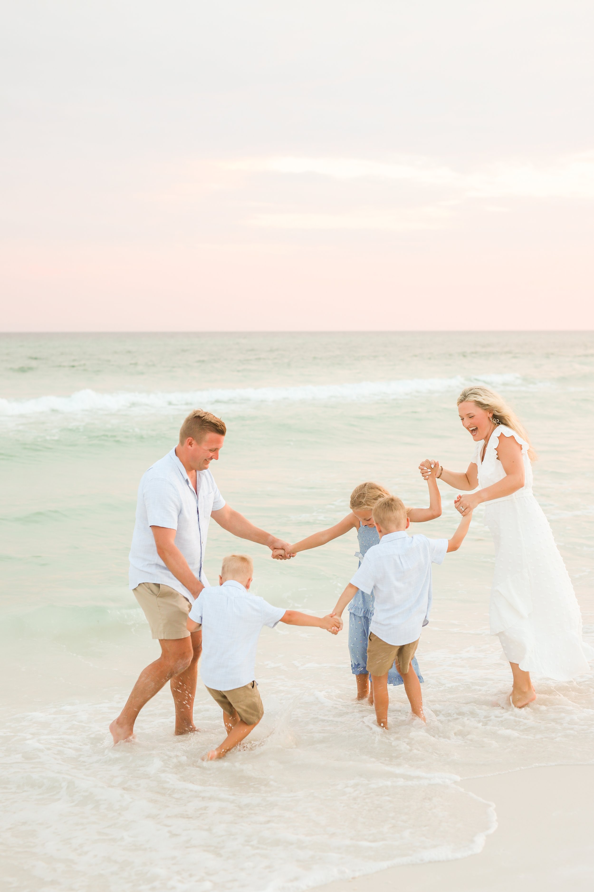 AmandaSheridanFamilyBeachSession-82.jpg
