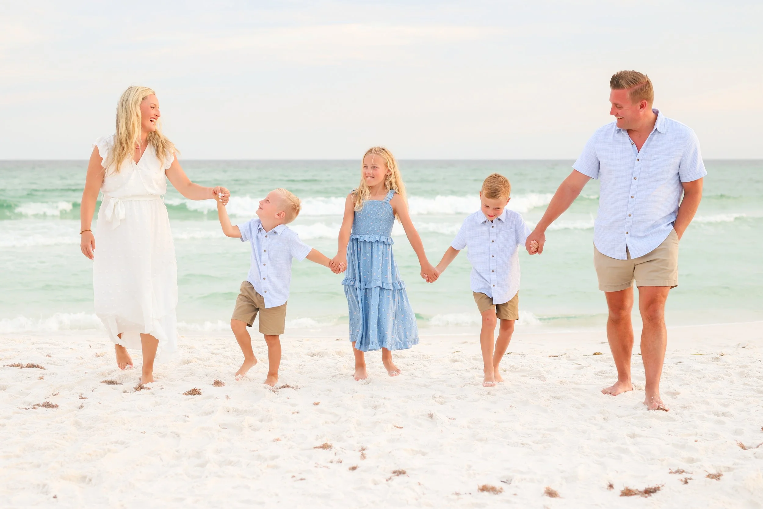 AmandaSheridanFamilyBeachSession-06-2.jpg