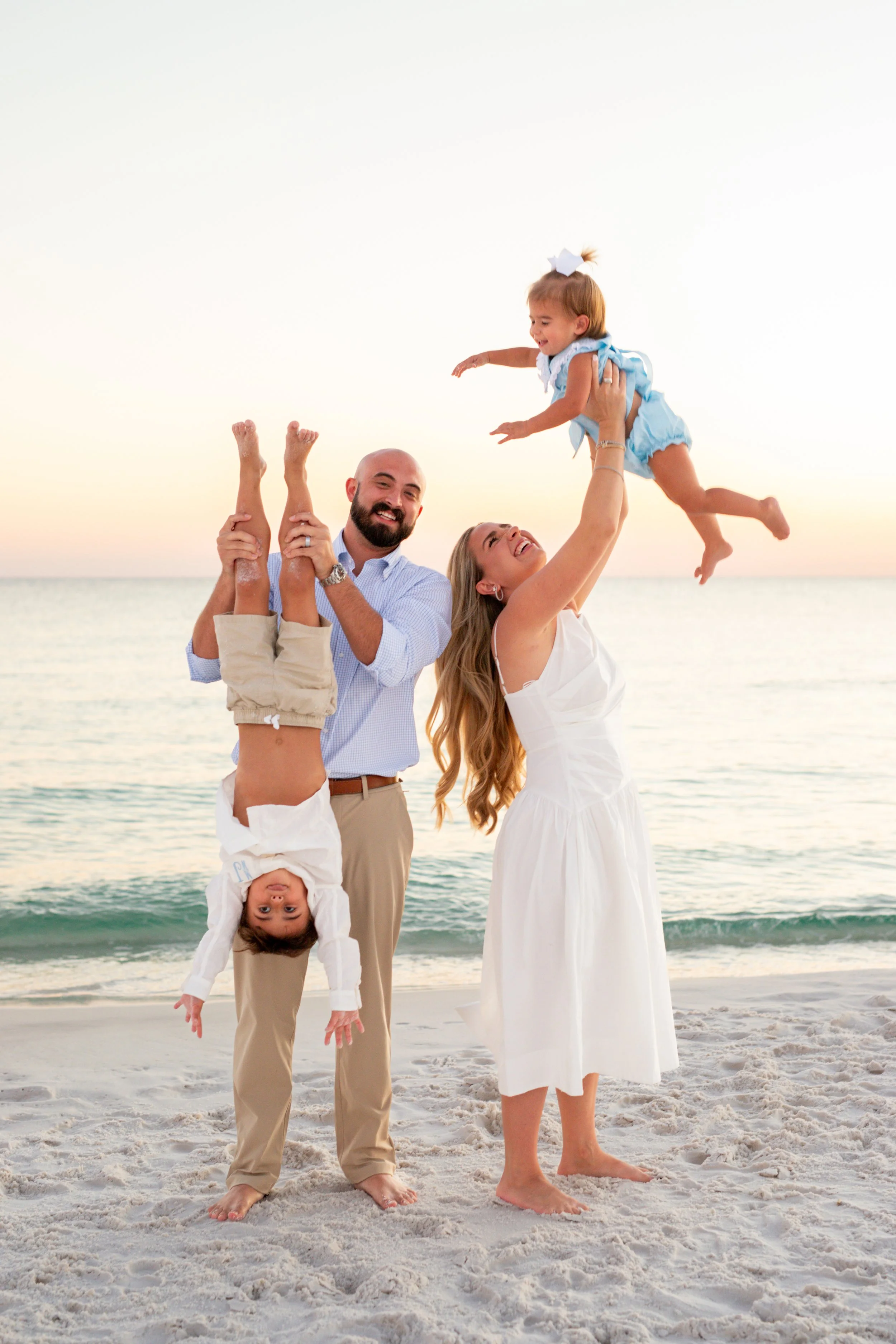KeelyJenningsFamilyBeachSession-100.jpg