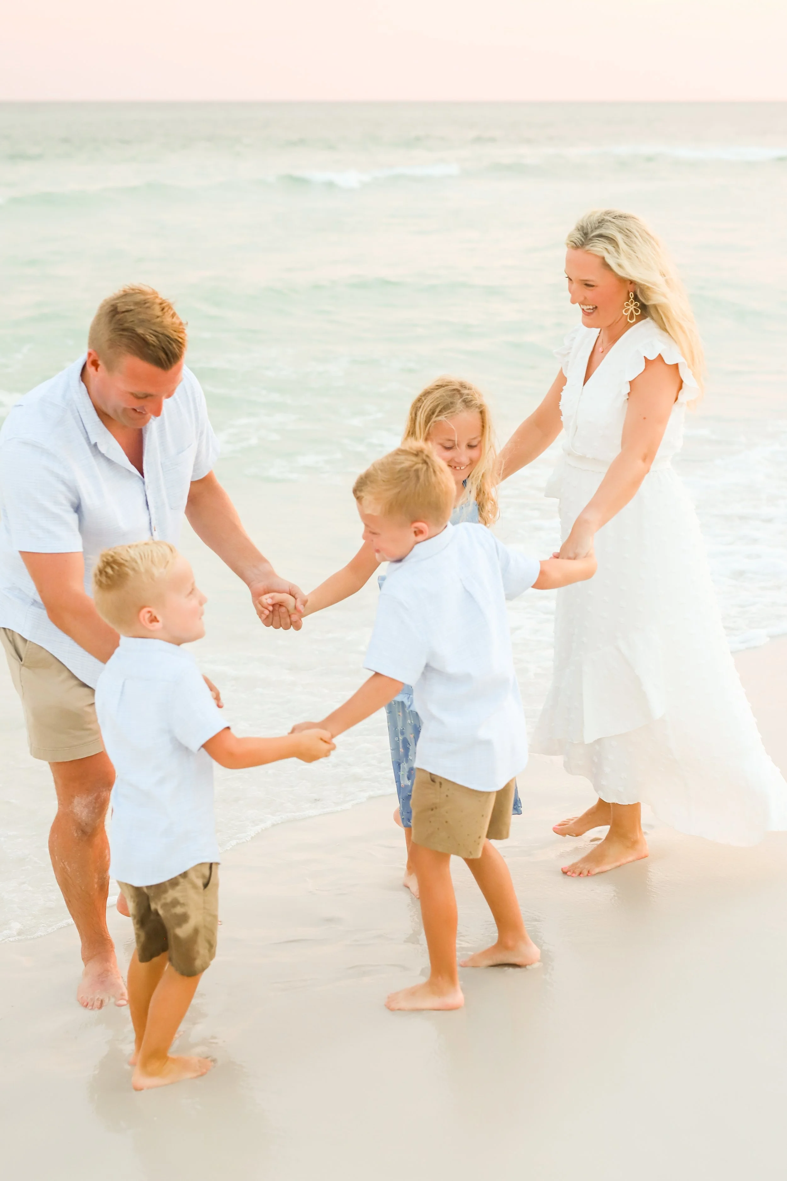 AmandaSheridanFamilyBeachSession-89.jpg