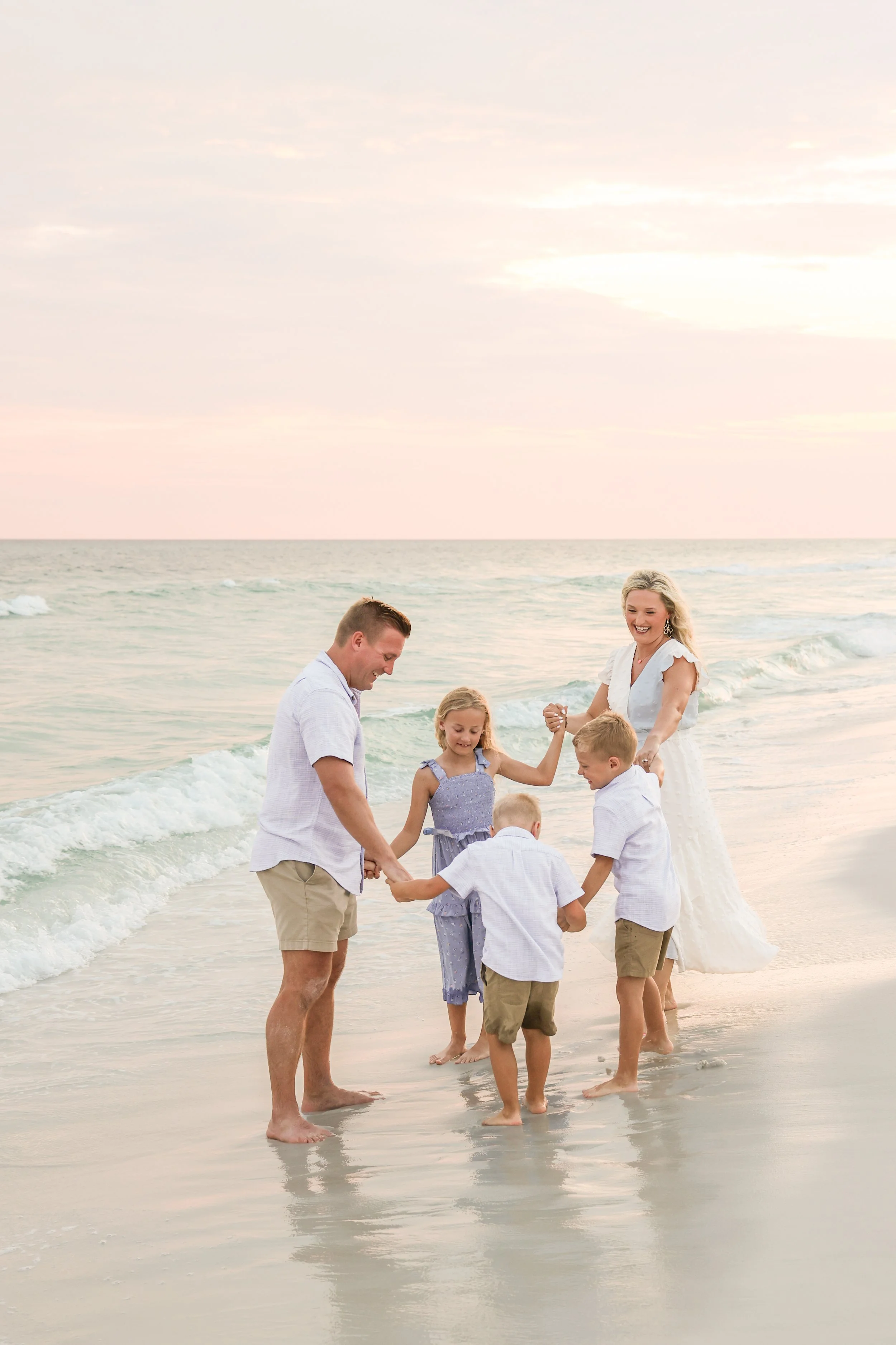 AmandaSheridanFamilyBeachSession-118.jpg