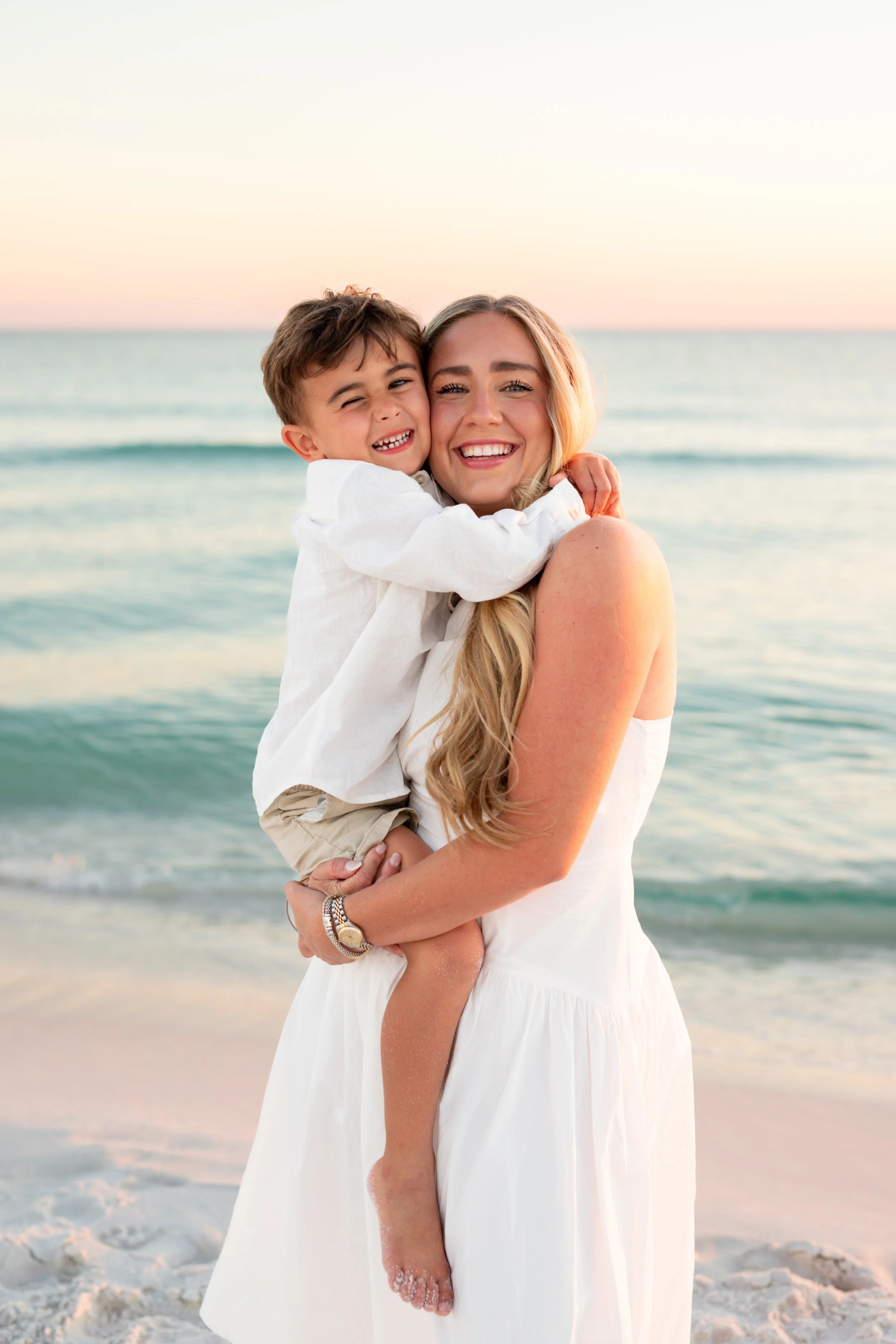 KeelyJenningsFamilyBeachSession-44.jpg