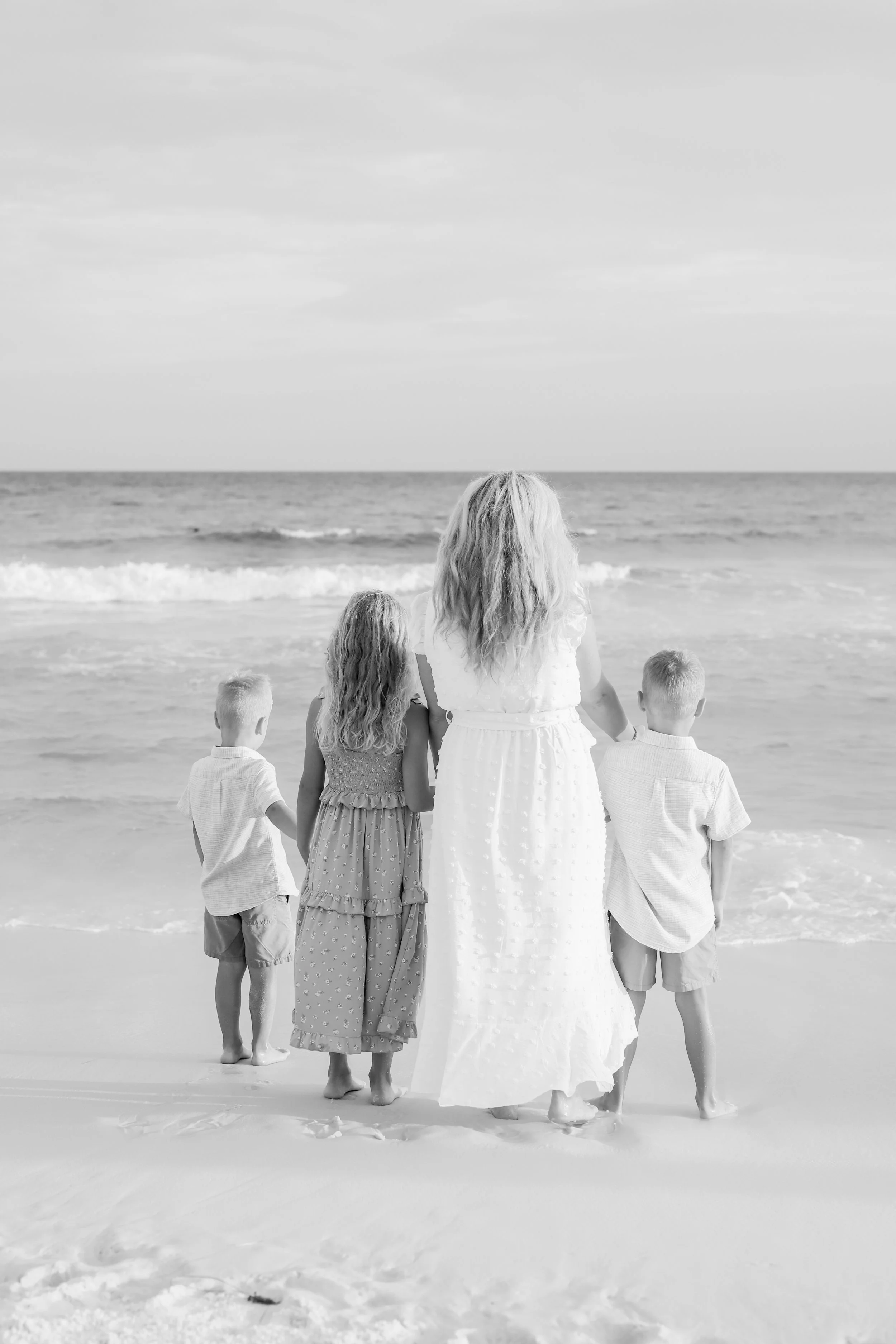 AmandaSheridanFamilyBeachSession-22-2.jpg