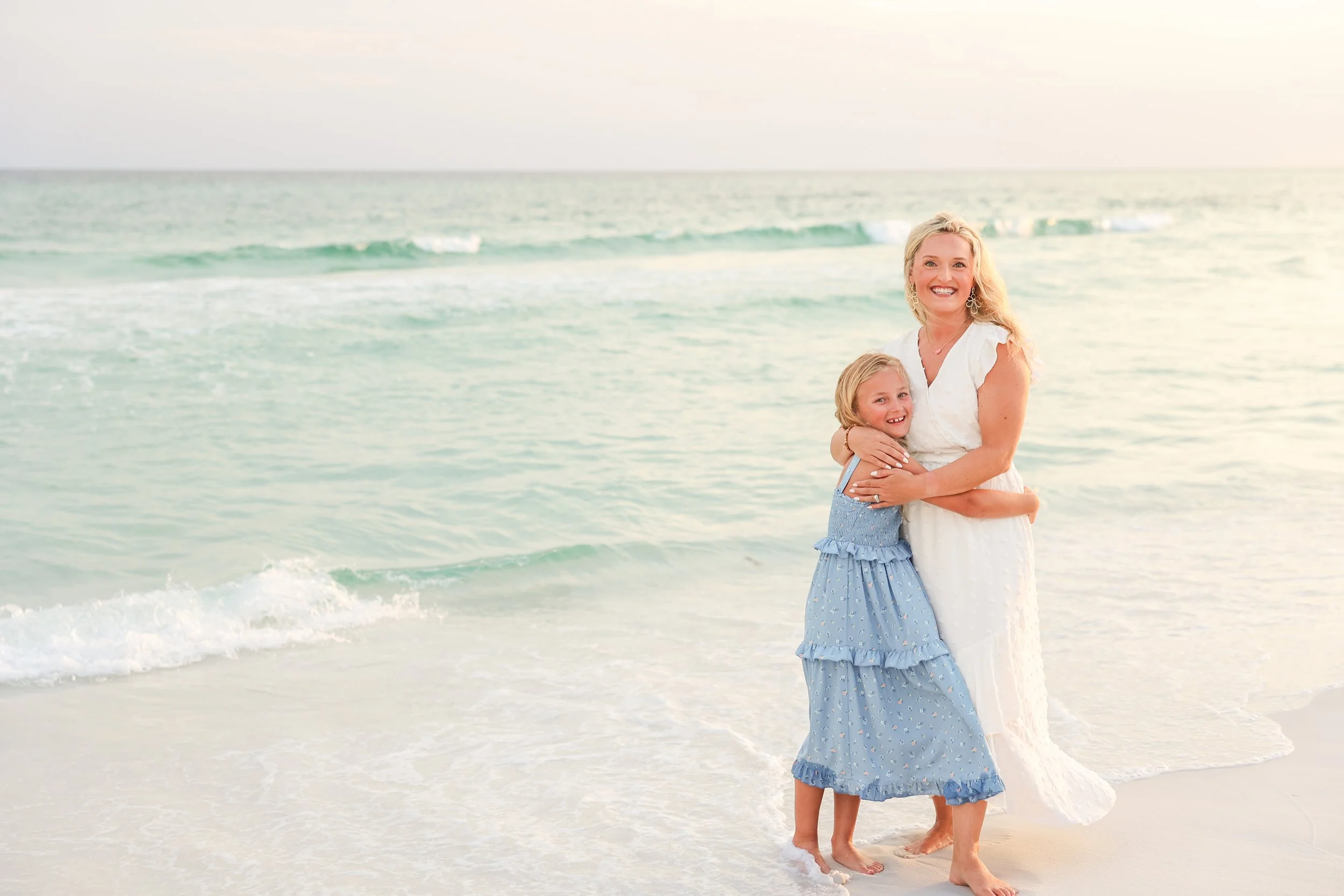 AmandaSheridanFamilyBeachSession-108.jpg