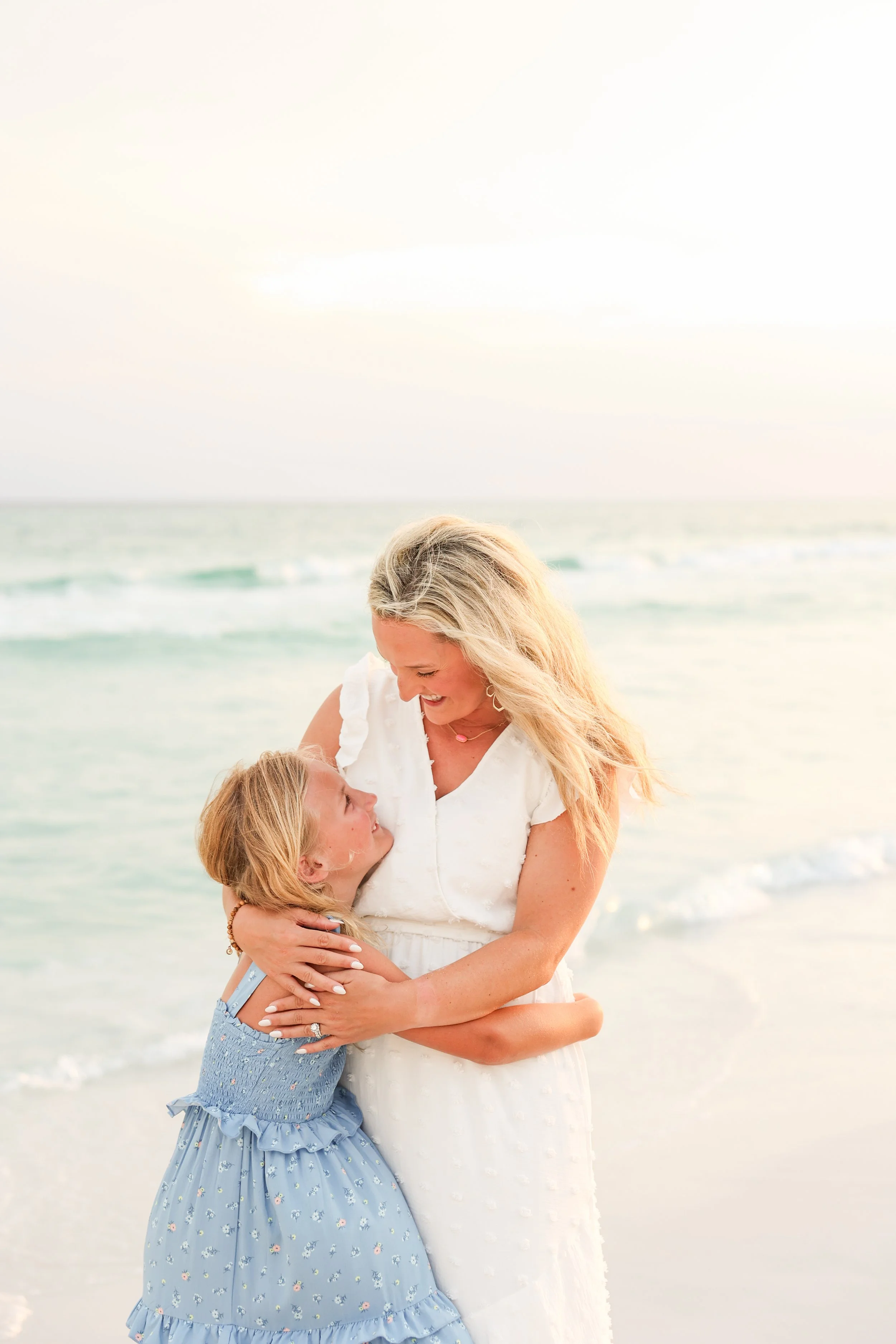 AmandaSheridanFamilyBeachSession-109.jpg