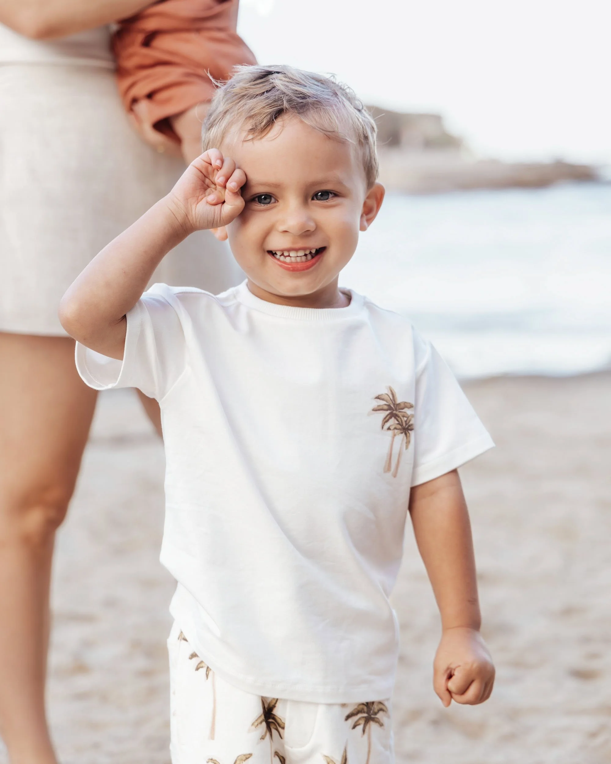 Child portrait on the beach in natural light by Sydney family photographer Georgie Meadows Creative  