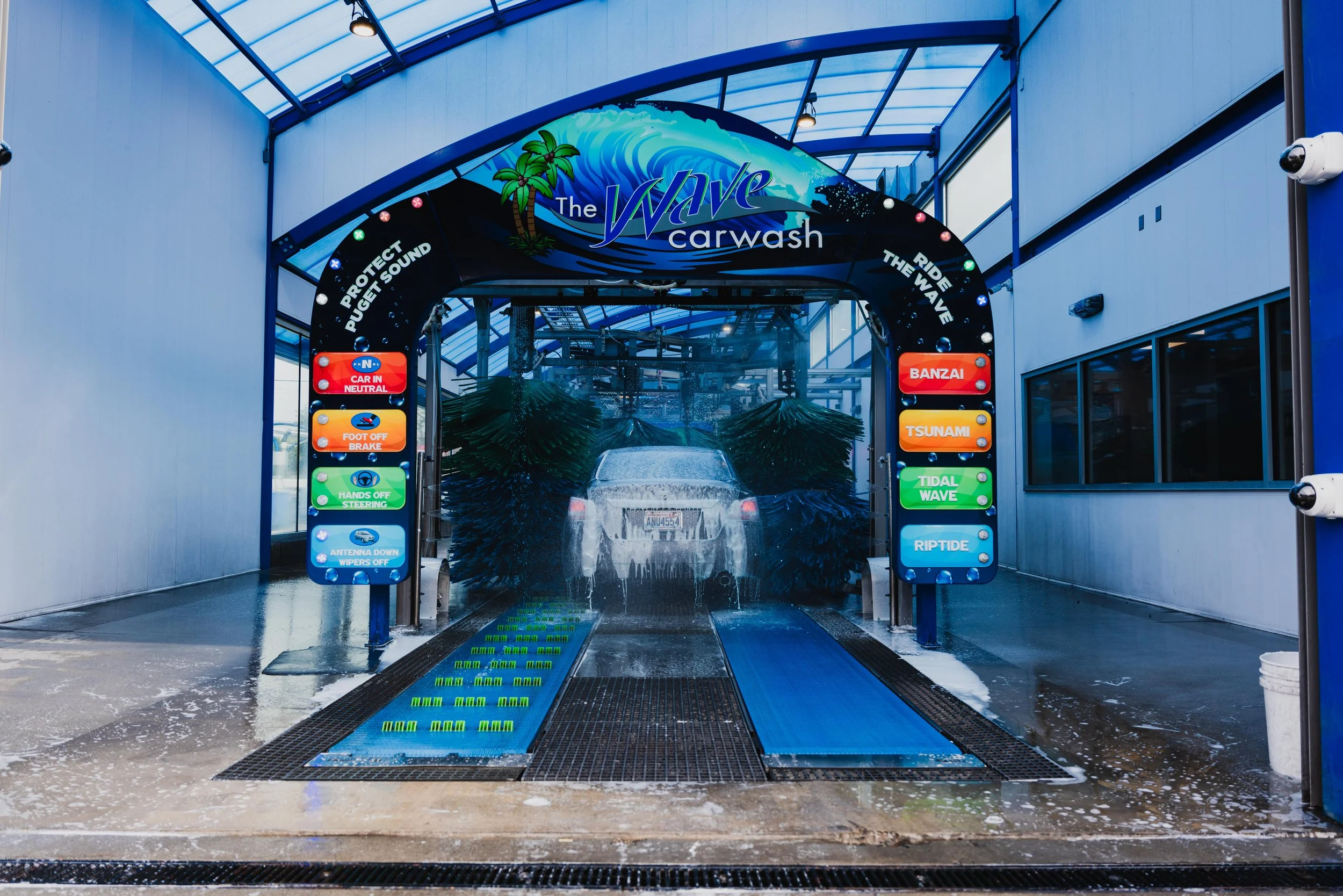 Car Wash Deals & Promotions — The Wave Car Wash