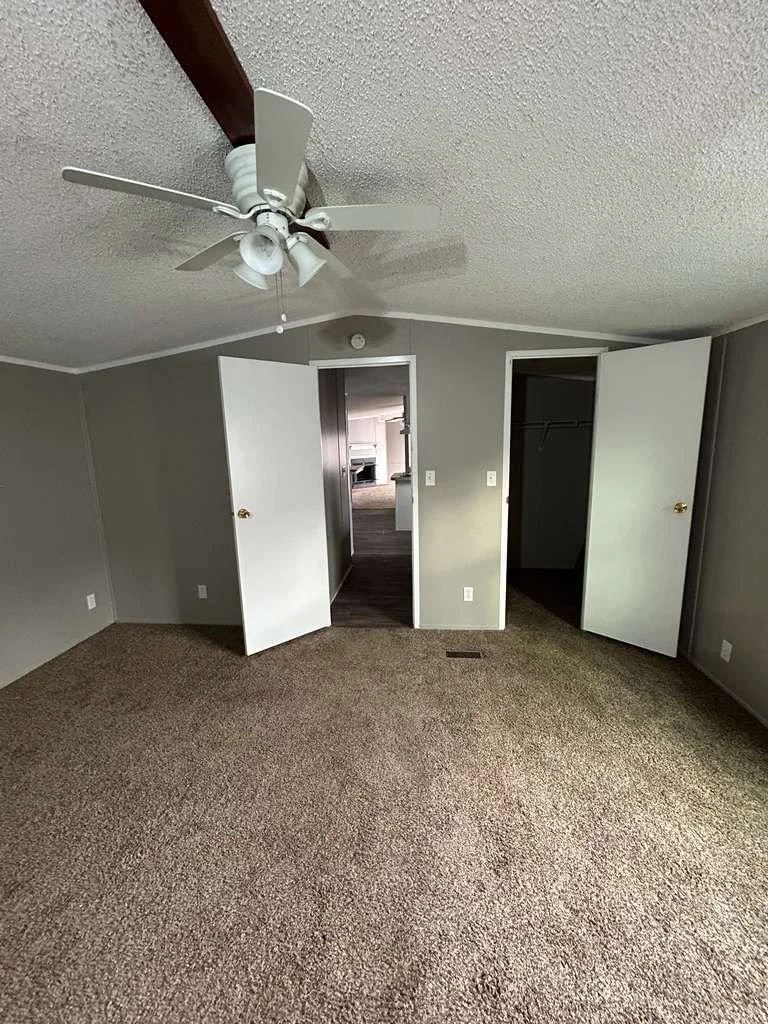 PHOTO-2026-01-09-17-06-35 3.JPG