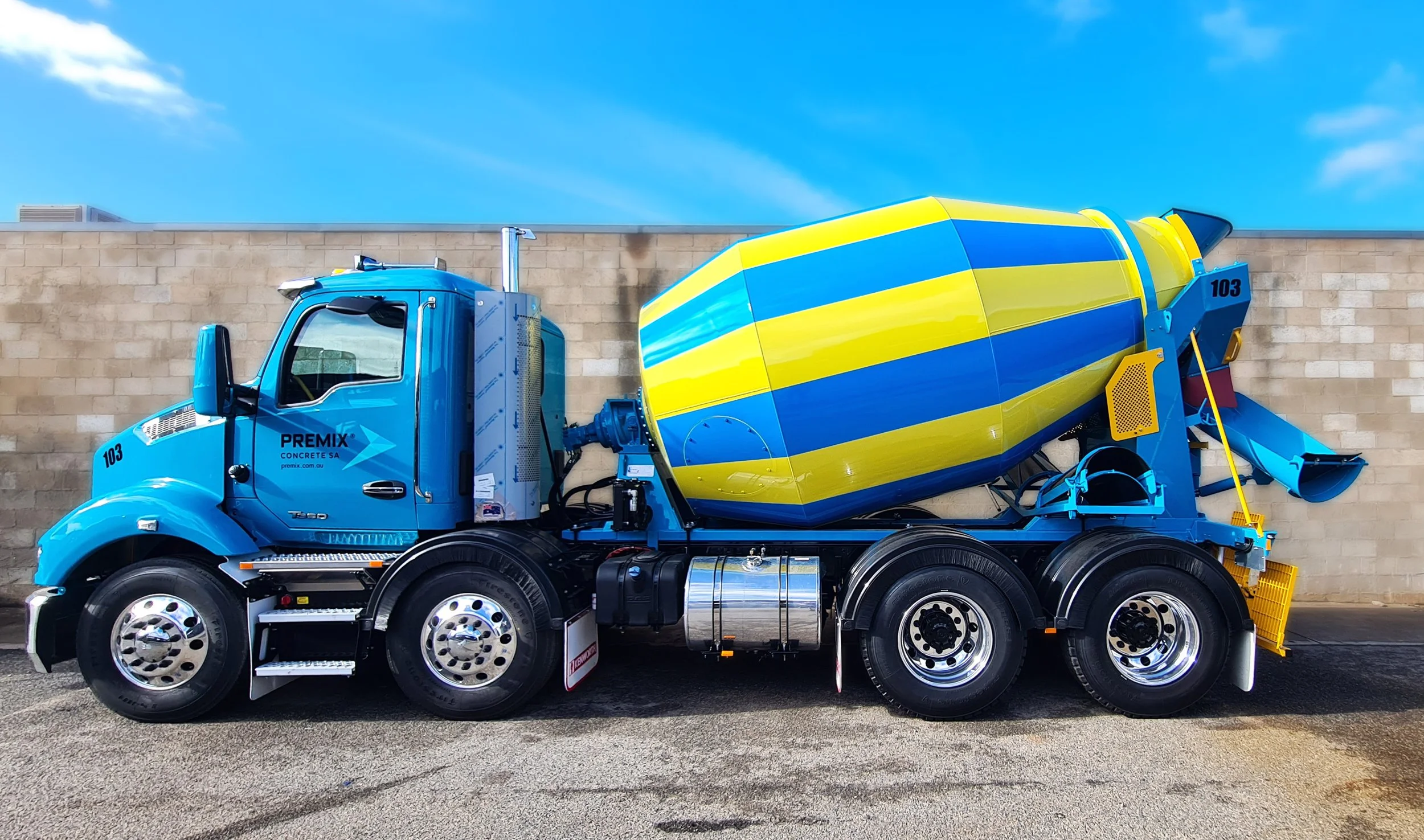 truck_premix.jpg