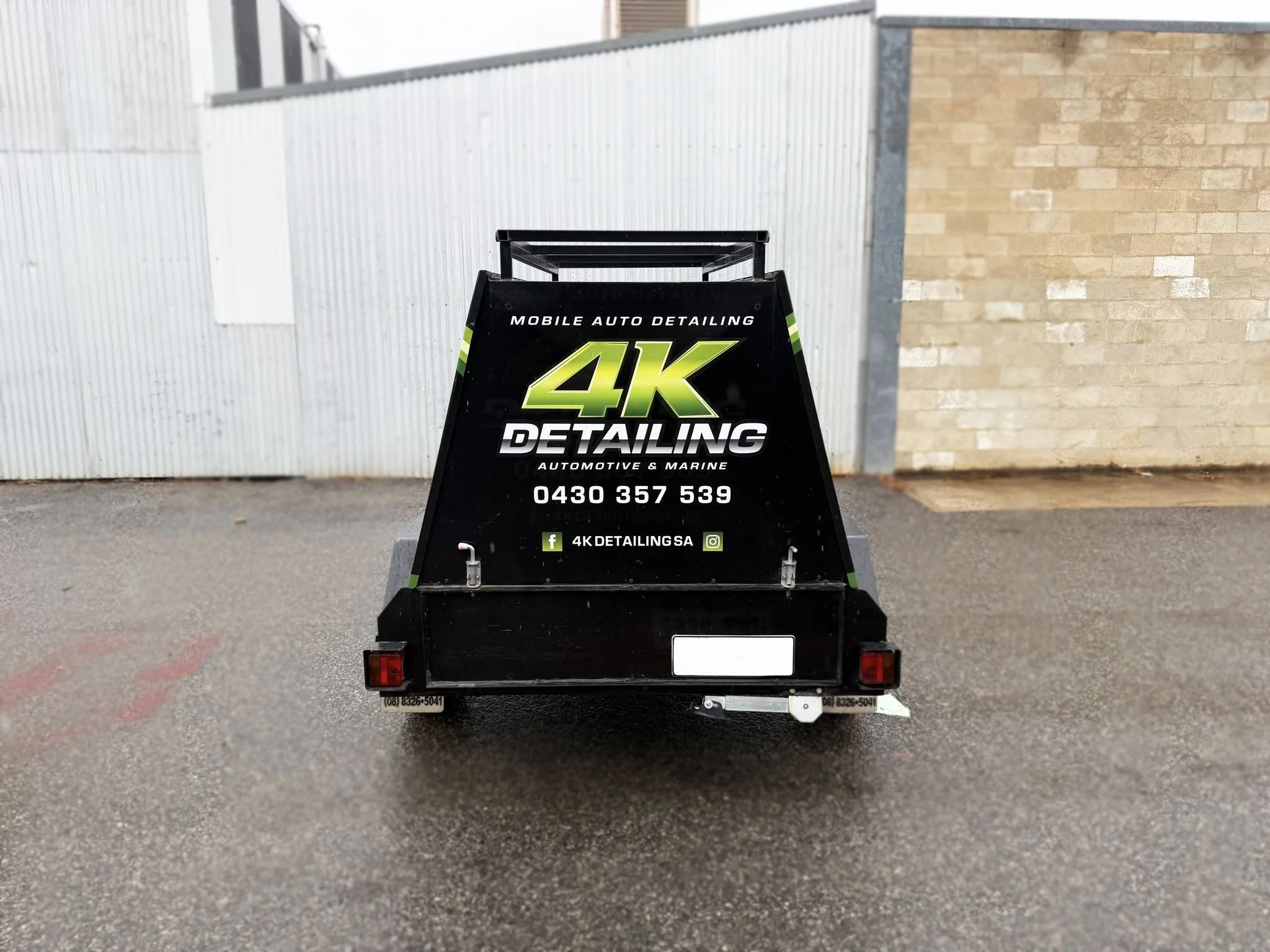 trailer_4k2.jpg