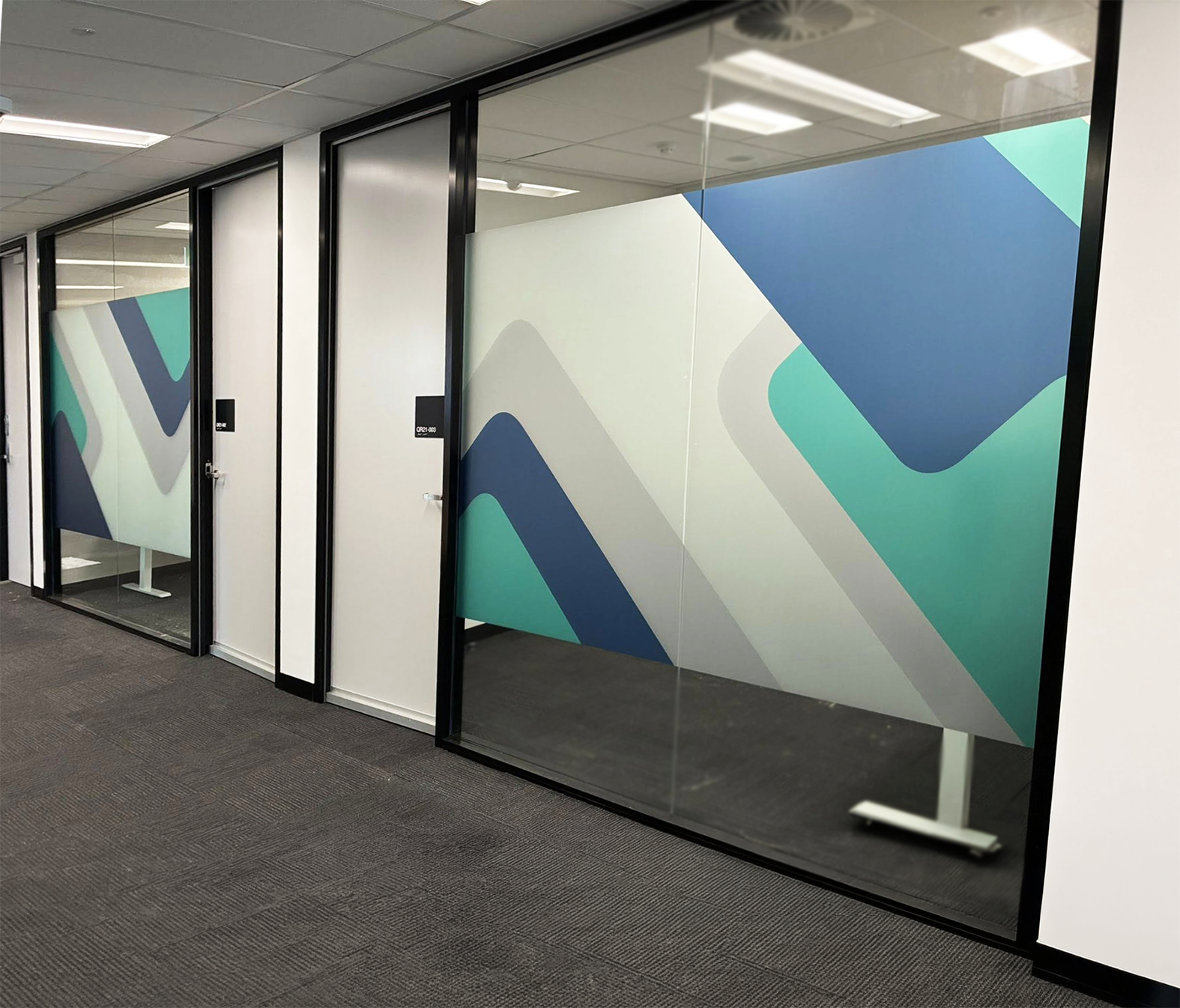 Digital print on frosted glass etch
