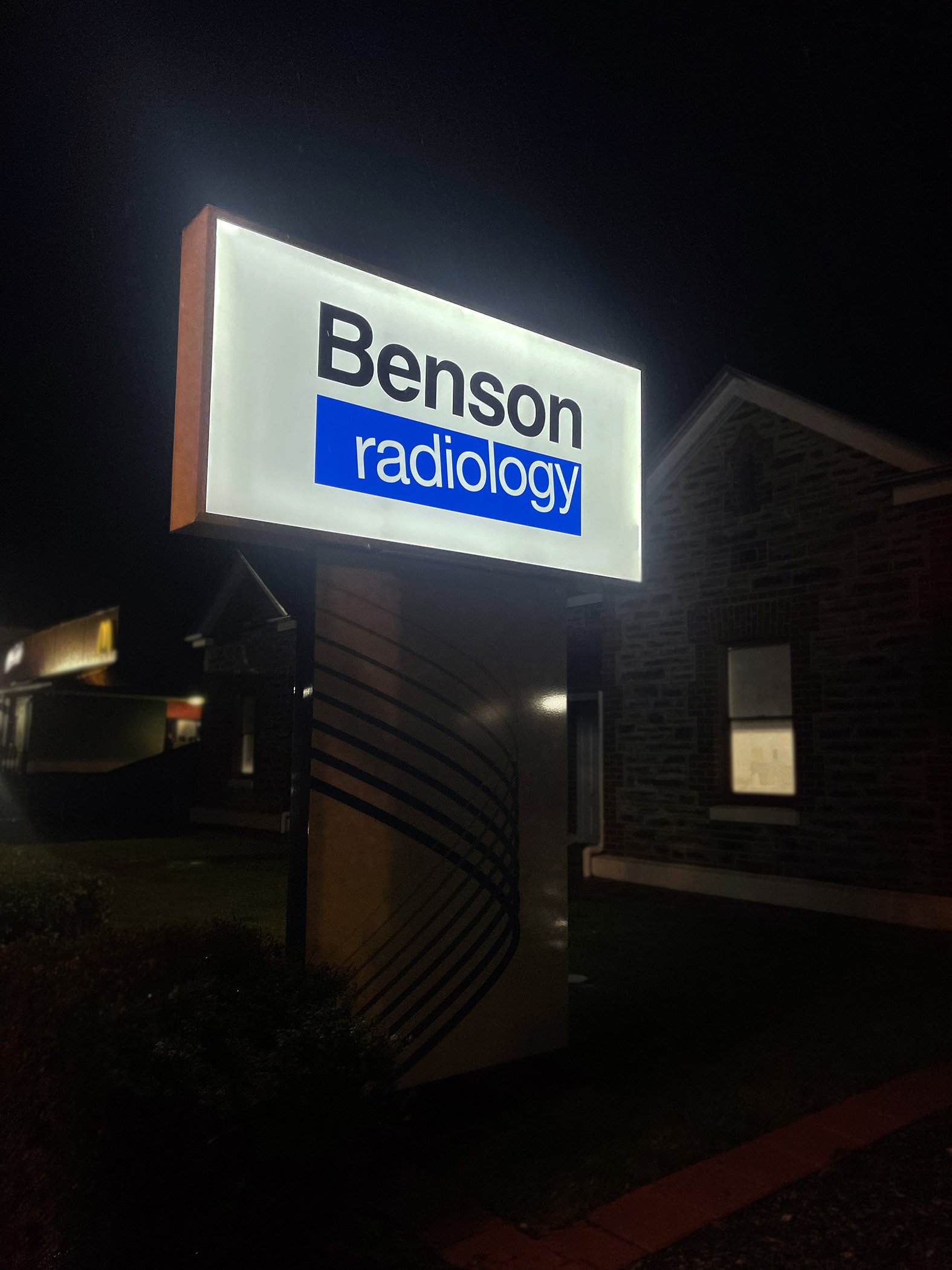 lightbox_benson2.jpg