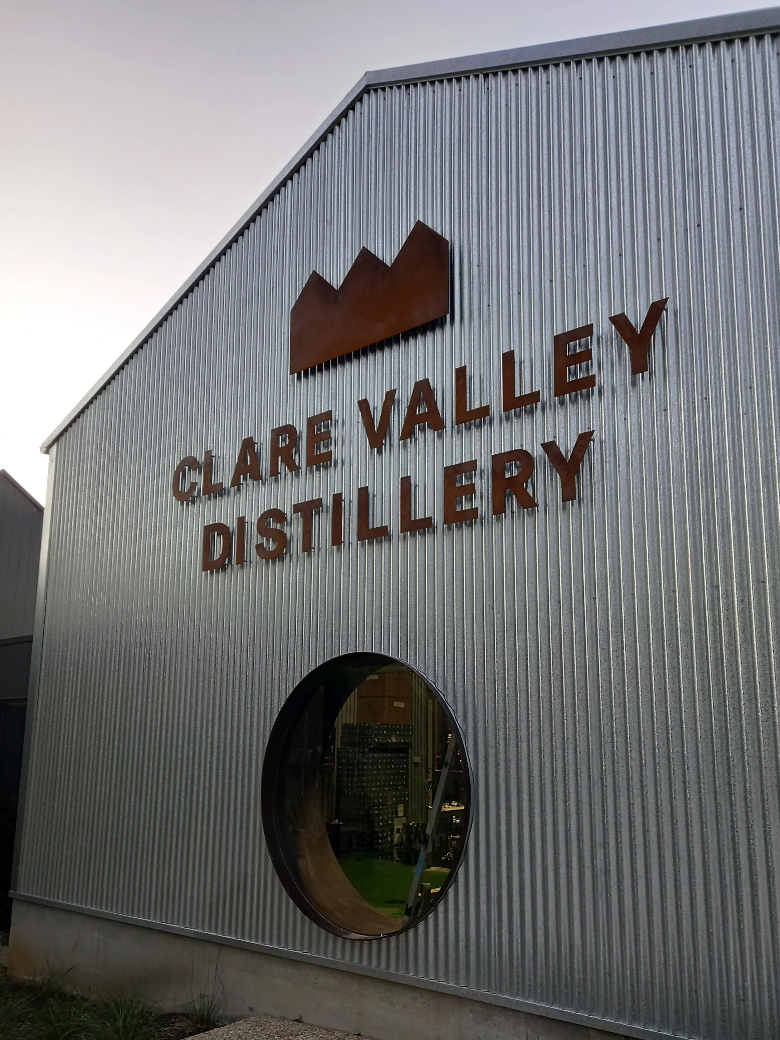 Corten pin-fixed dimensional lettering