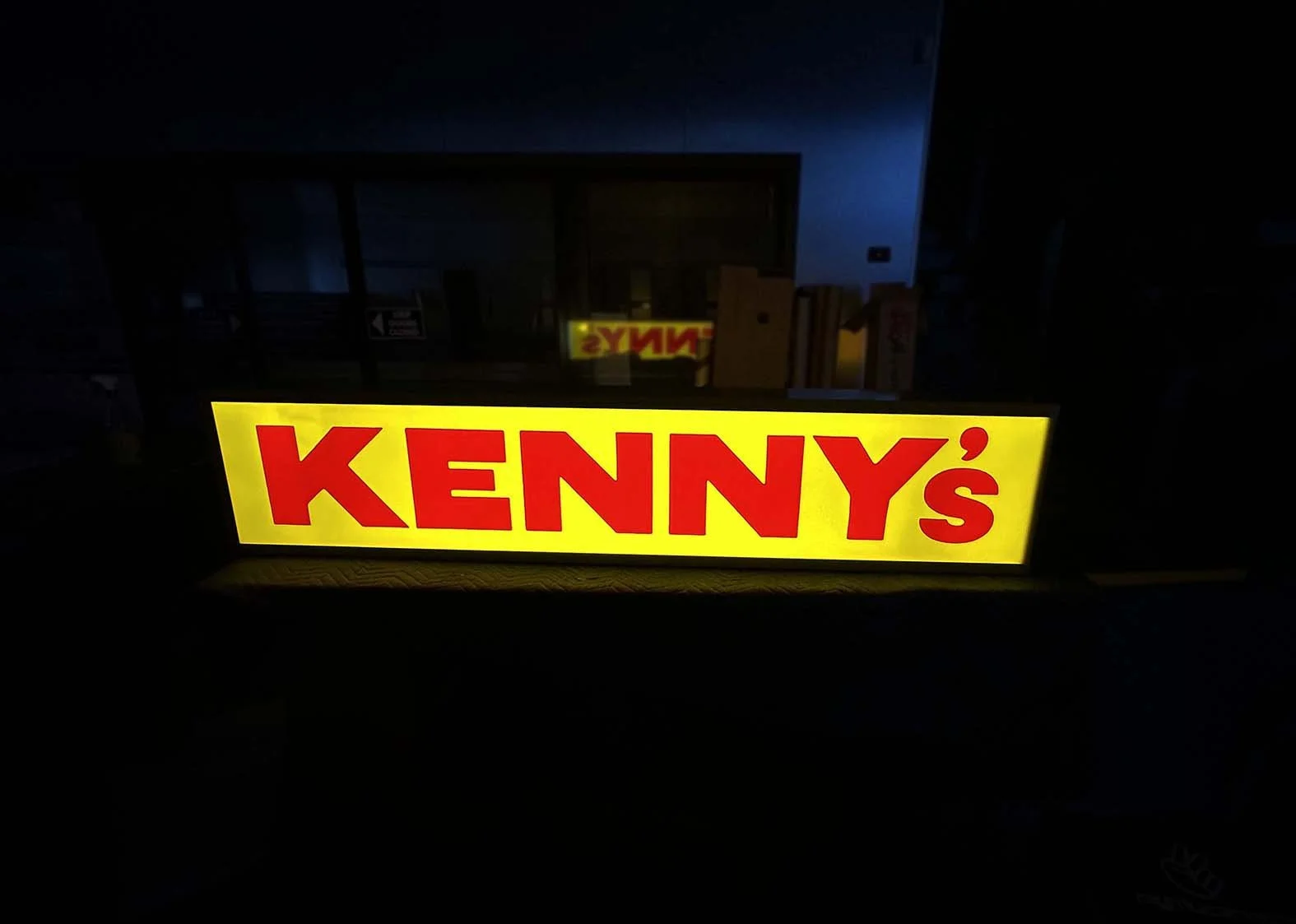 lightbox_kenny2.jpg