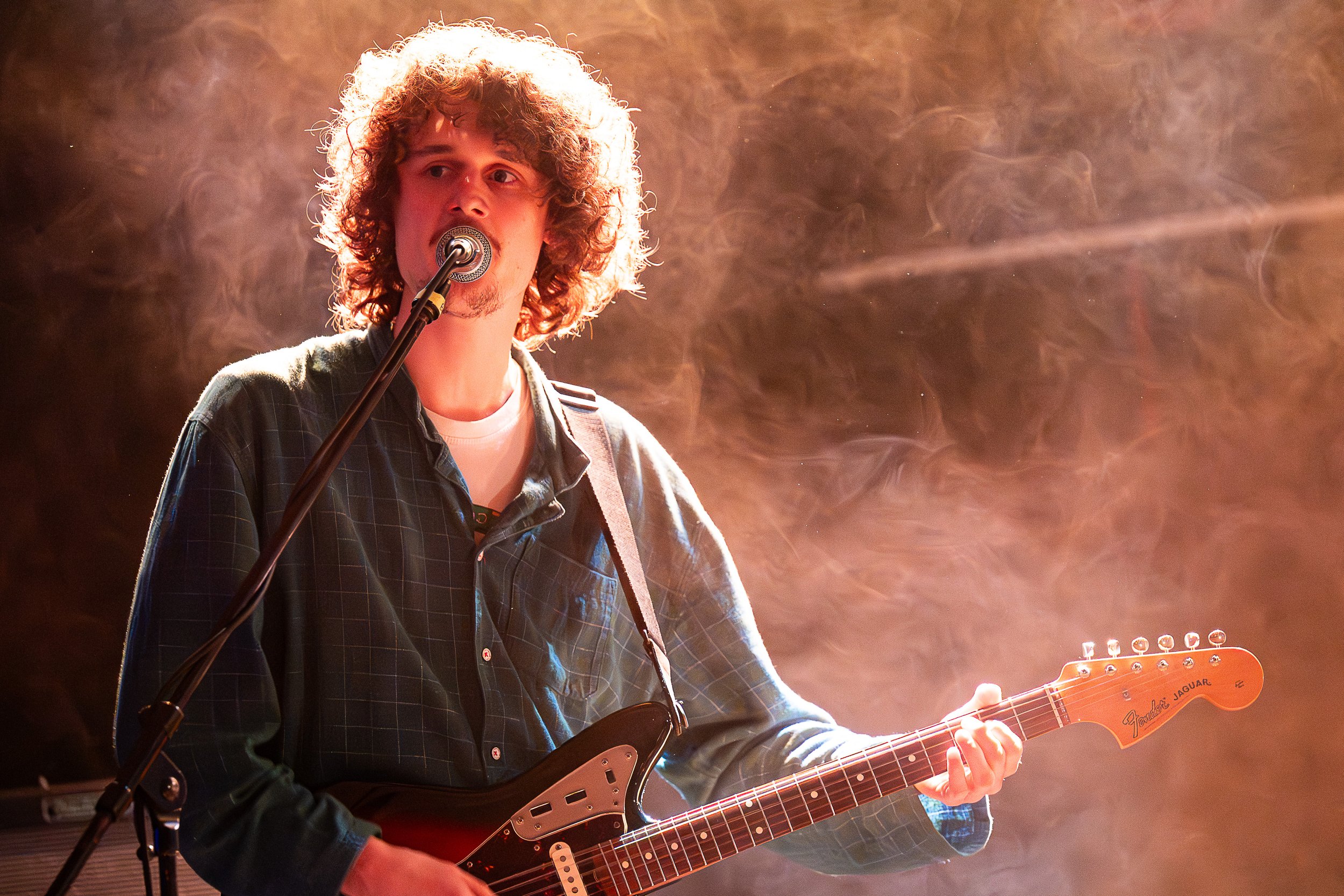 260419-ShakingHand-Brudenell-0007.jpg