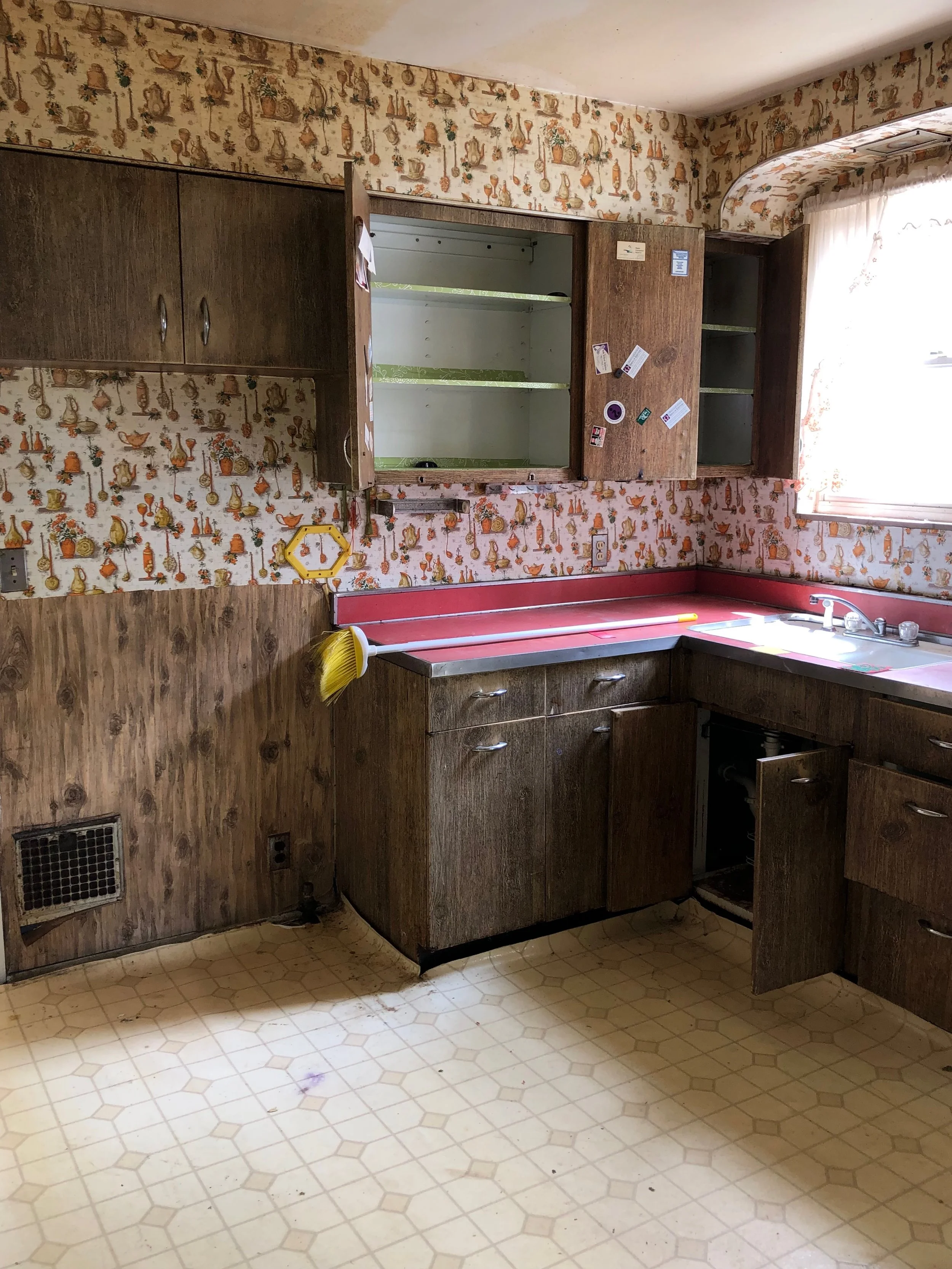 Roselawn - Kitchen (Before).jpeg