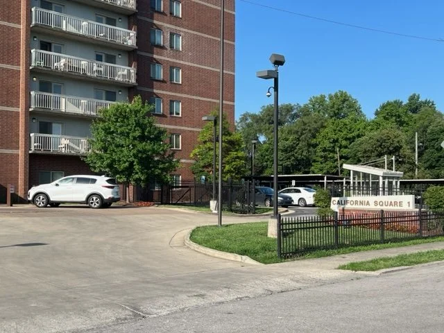 Exterior 2.jpg