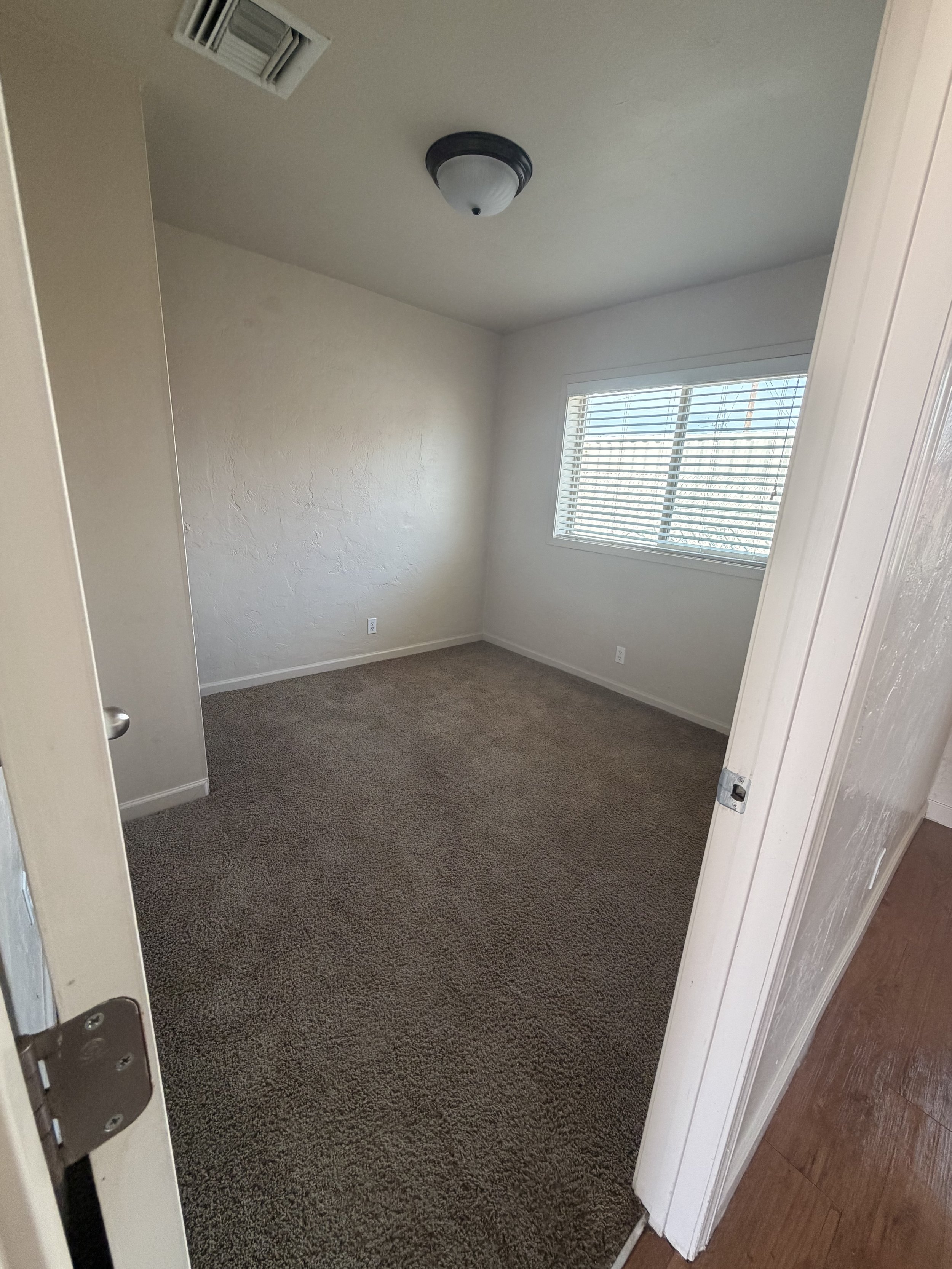 BEDROOM 1.jpeg
