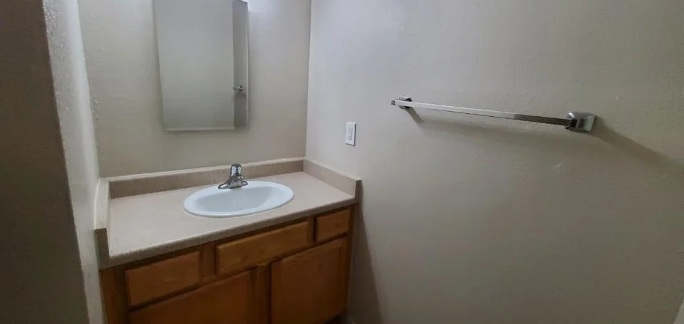 Bathroom sink.jpg