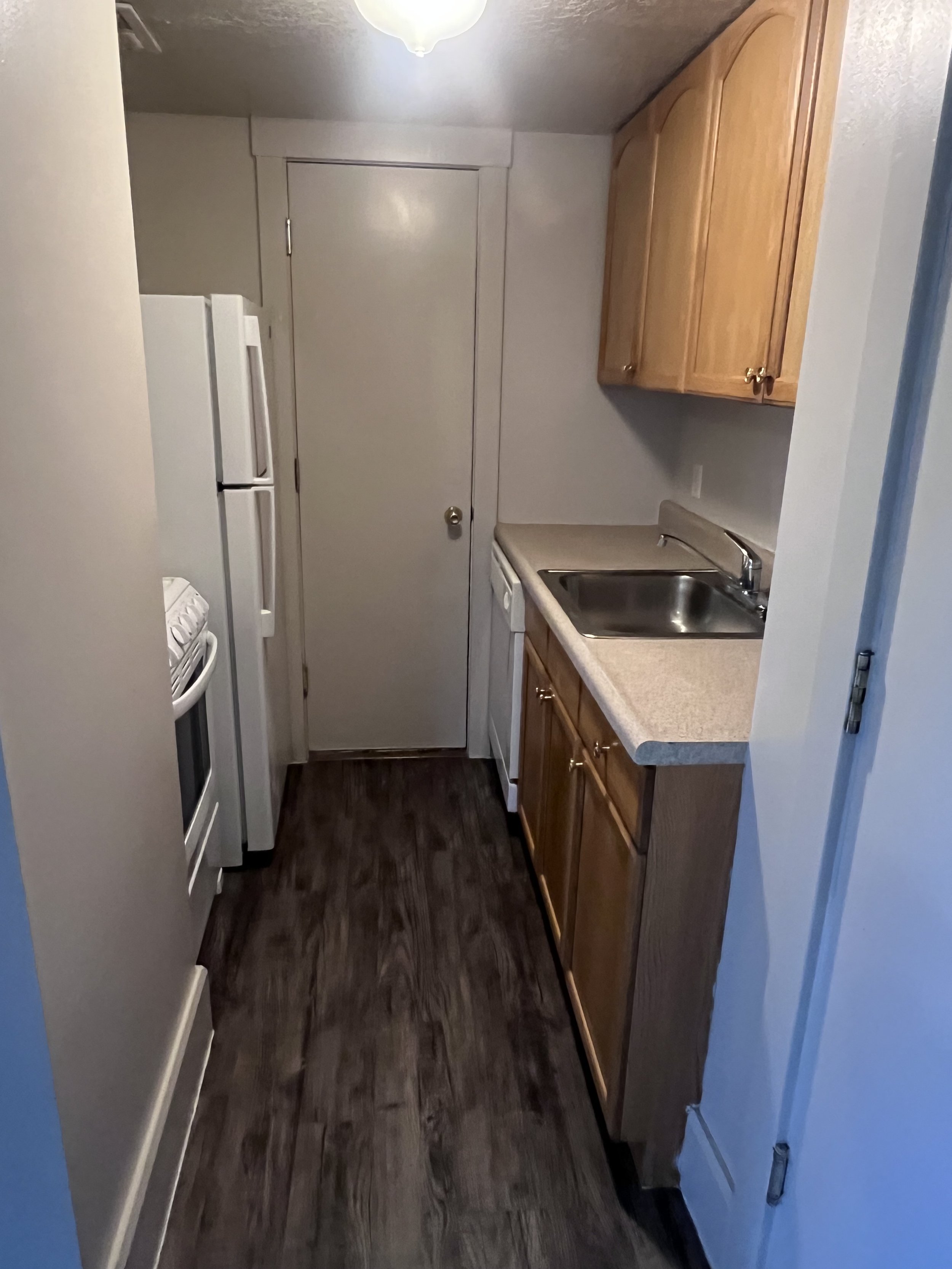 Hoover kitchen.jpeg