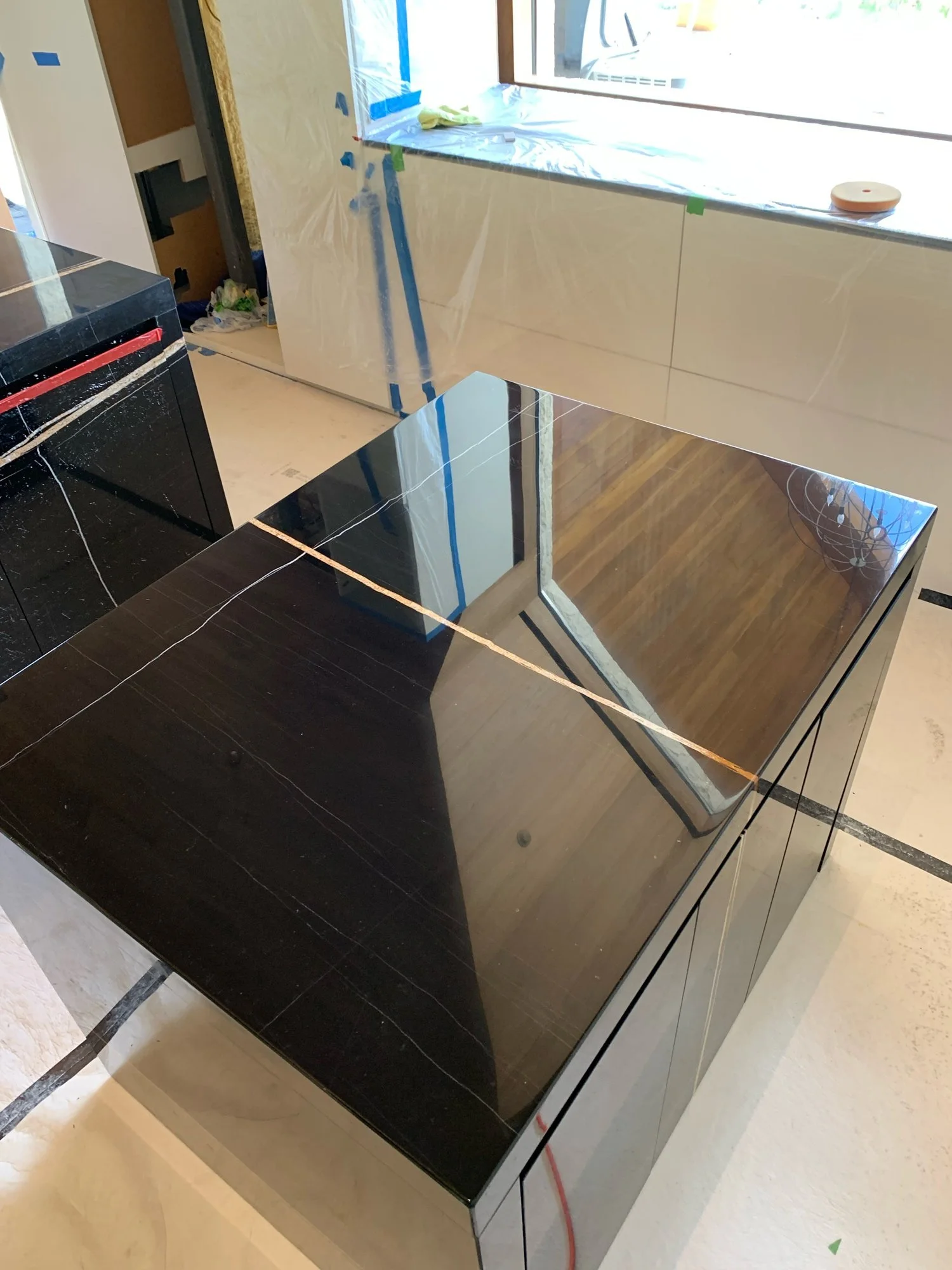 07-black-marble-island-polished.jpg