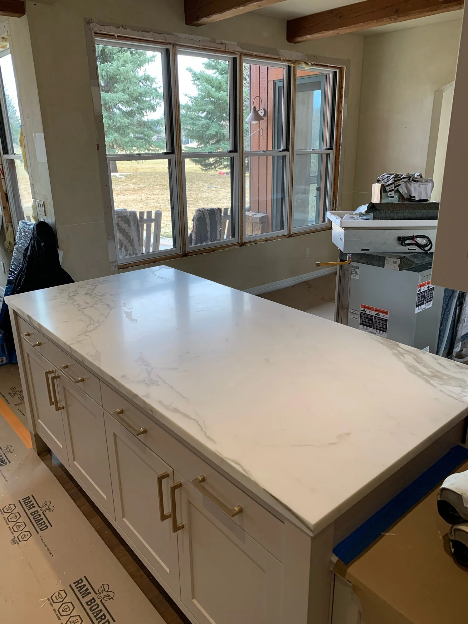 12-white-marble-kitchen-peninsula.jpg