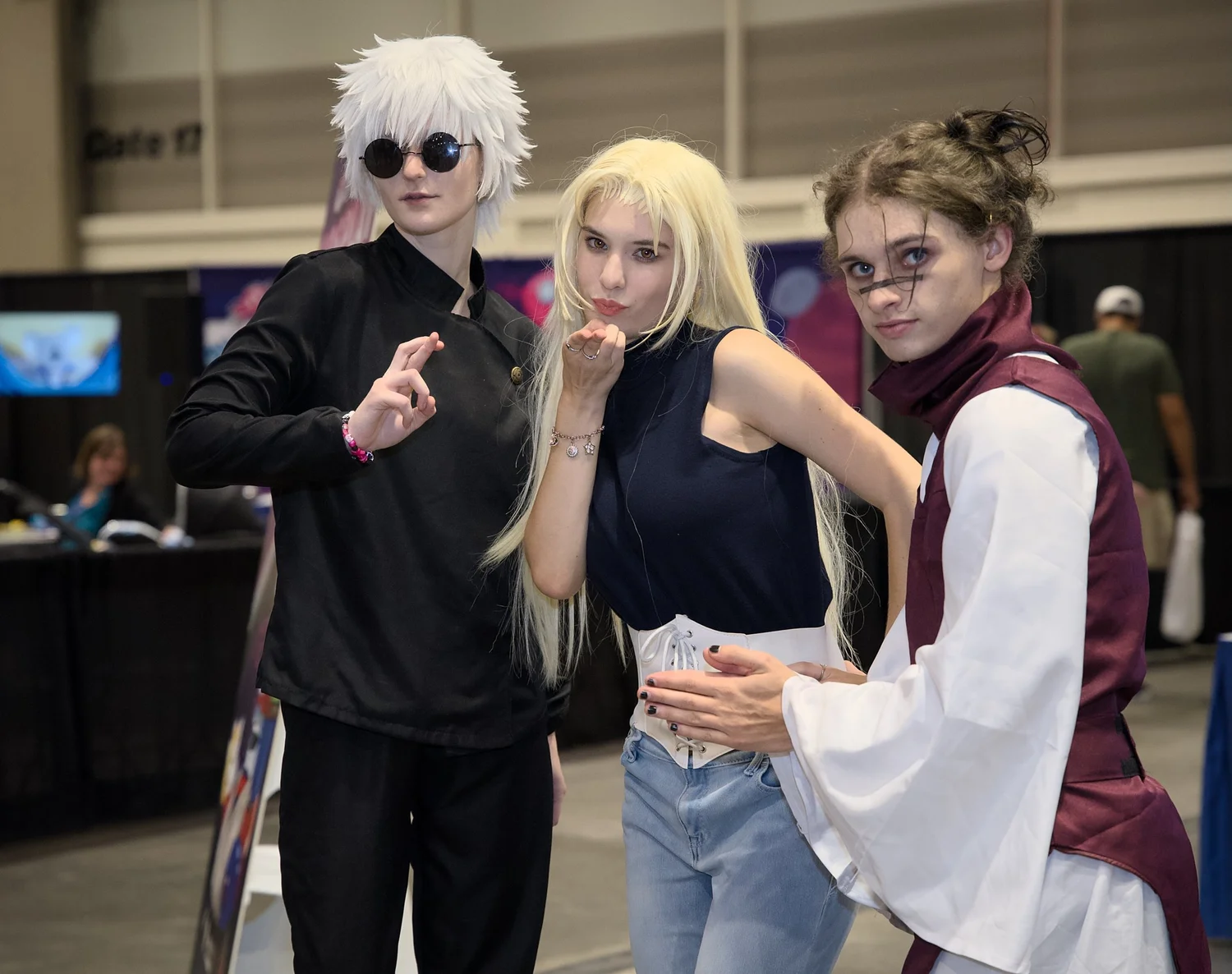 Cosplayer posing at GalaxyCon