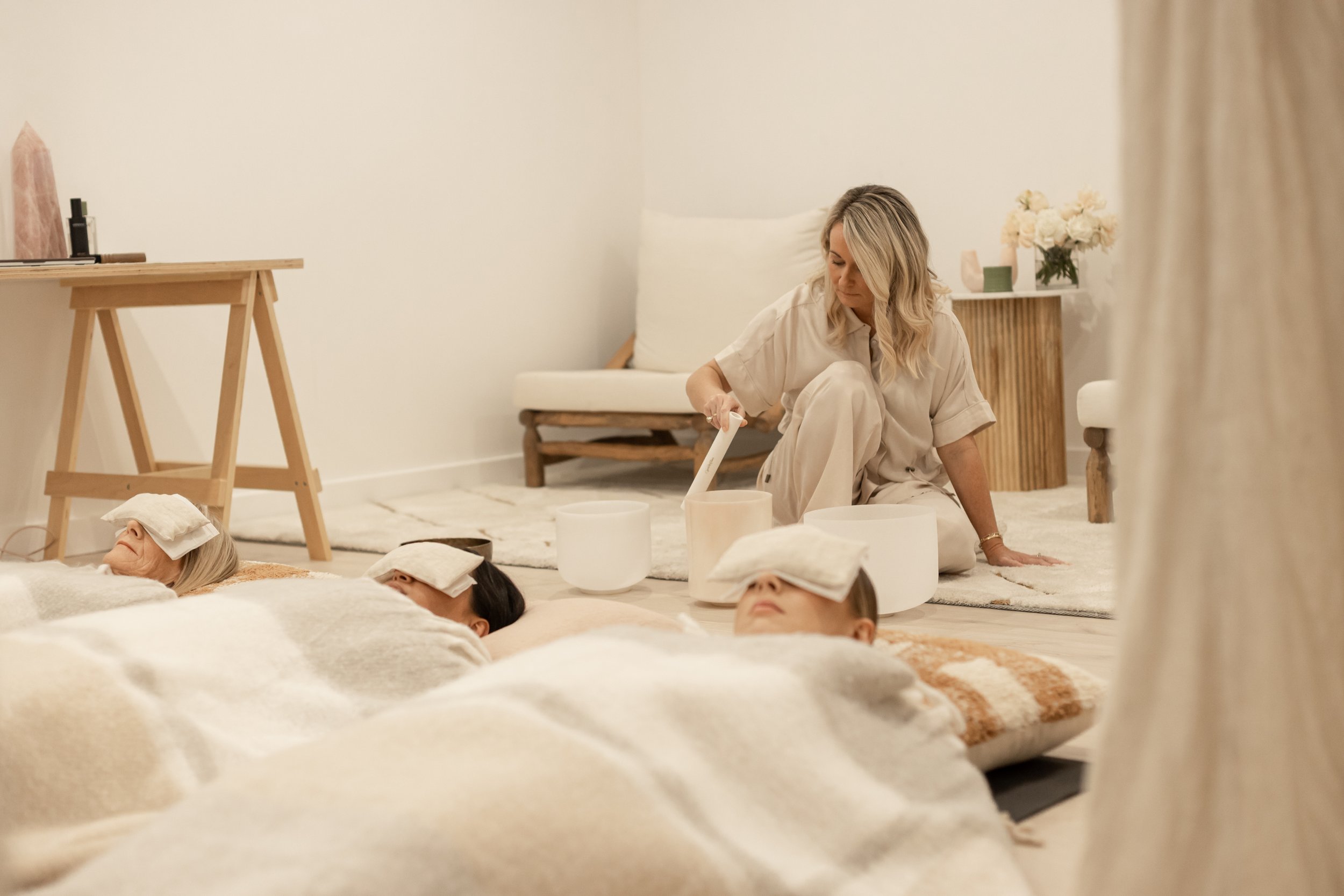 intuitive coach, sound bath, energetic healing, reiki session, holistic health