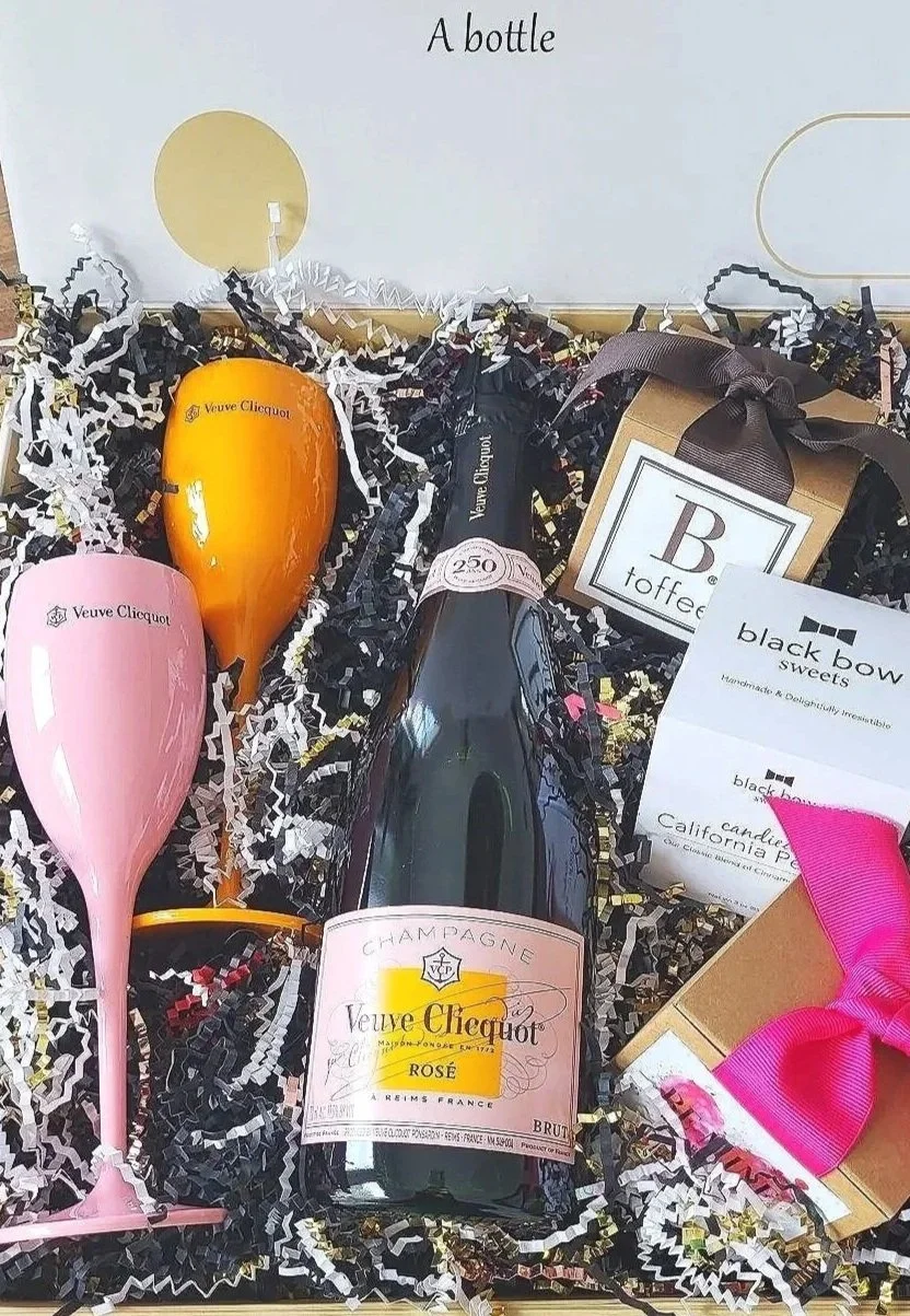 Veuve Clicquot Rosé Celebration Set