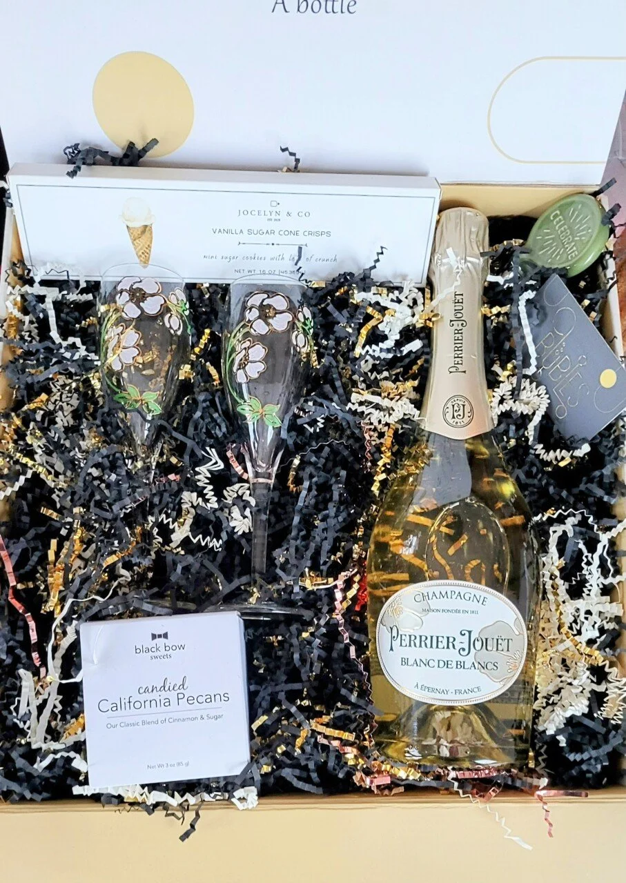 The Perrier-Jouët Blanc de Blancs "Enchanted Garden" Luxury Set