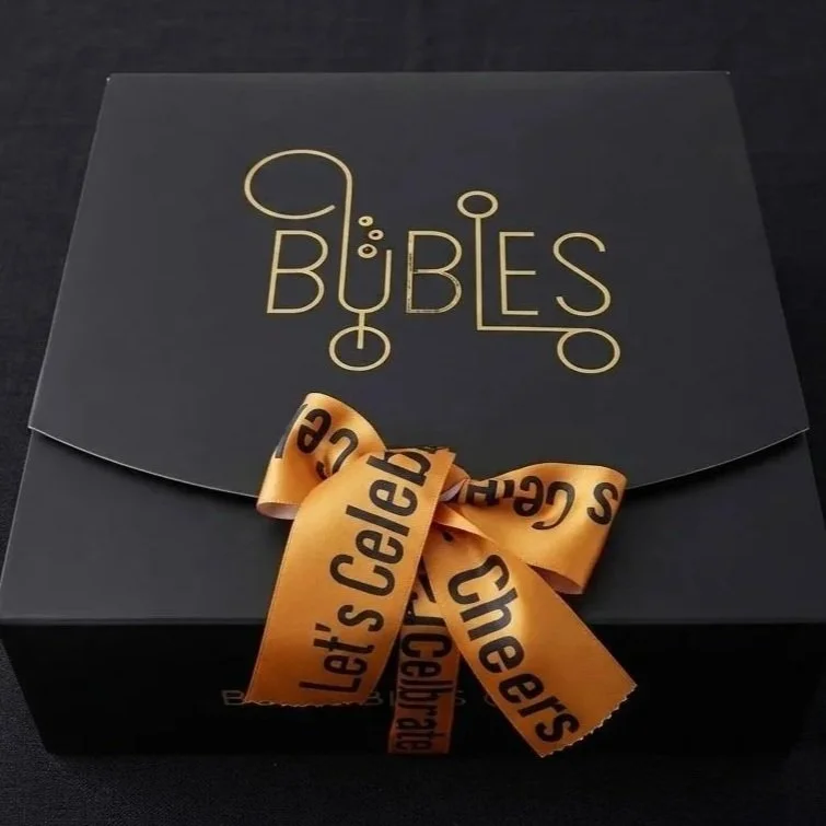 Bubles+Gift+Box-with+silk+ribbon.jpg