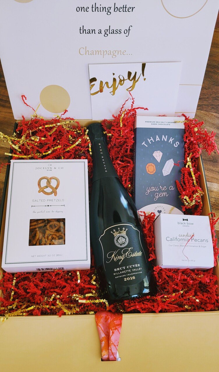 King Estate Brut Cuvée Celebration Gift Set