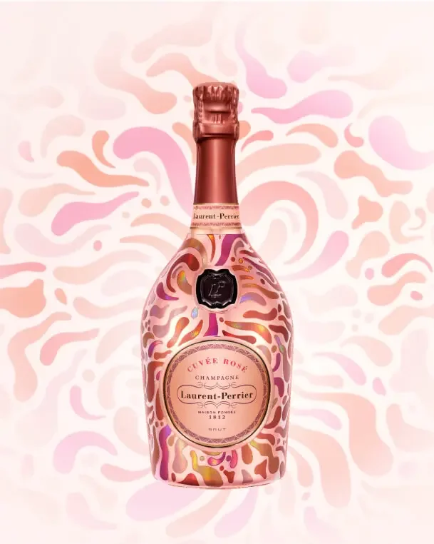 cuvee-rose-petales-bouteille.webp