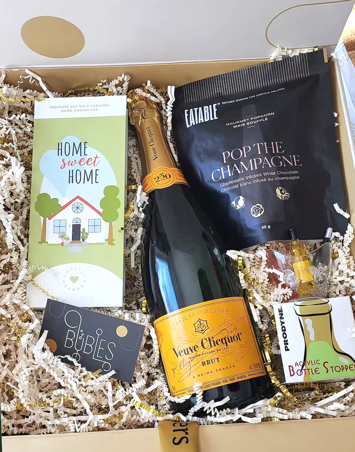 Veuve Clicquot Yellow Label Brut Gift Set