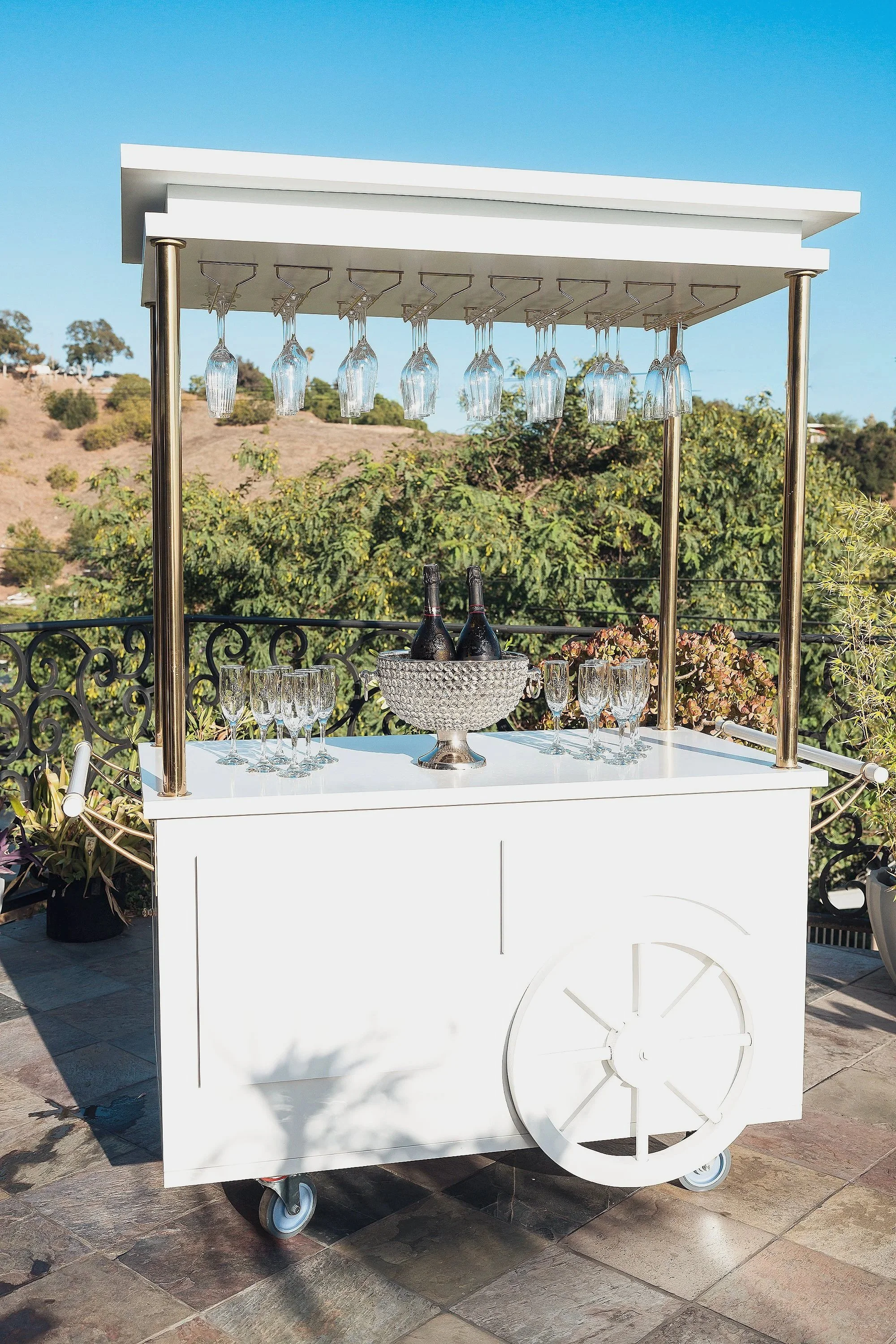 Mobile Champagne Beverage Cart To Rent