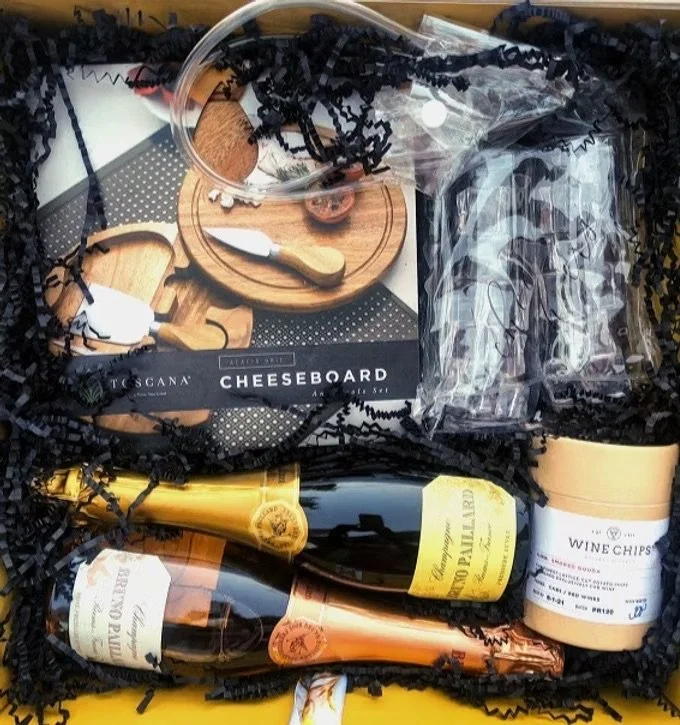 Luxury Picnic Champagne Gift Box