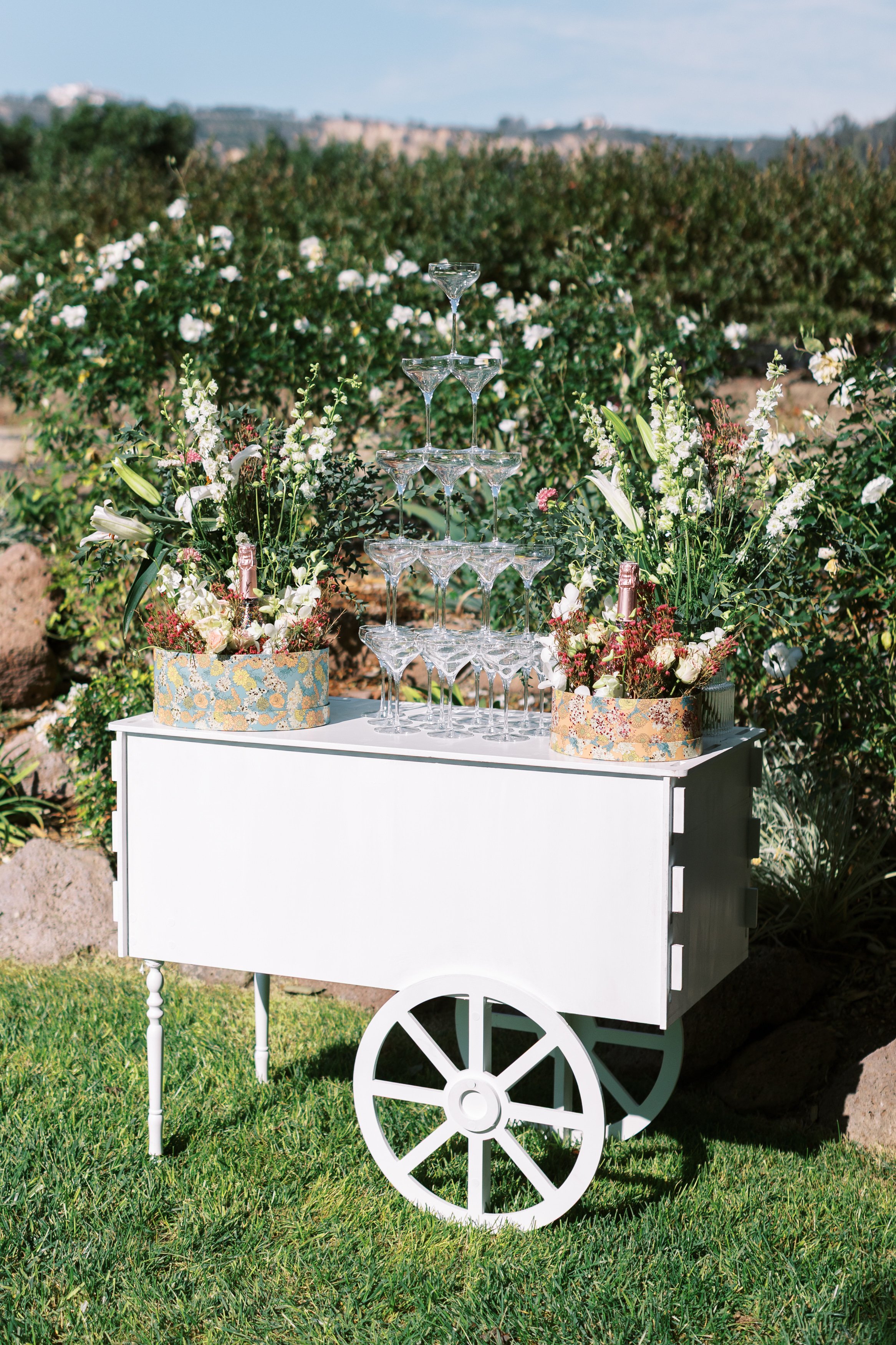 CHAMPAGNE TOWER DISPLAY ON CART