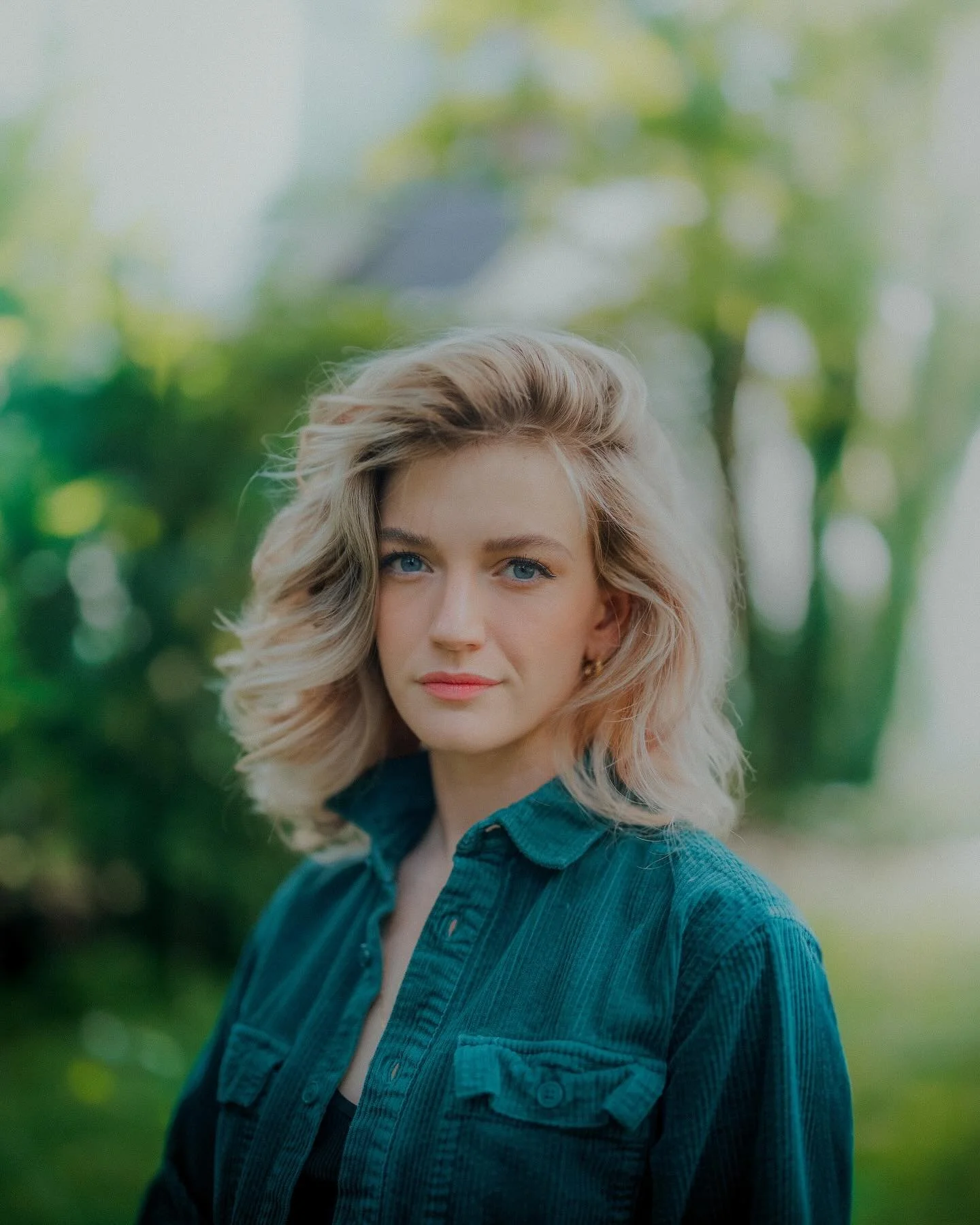 🚨 sHoW aNnOunCEMeNT! 🚨

This Friday 8/23! I&rsquo;ll be bringing the band to the Grand Haven Waterfront Stadium for @ghfreefridays, with special guest Gabi June ✨

I&rsquo;m so excited to be joined by @bennettmcneil, @adammarth, @my_avatar_is_ian, 