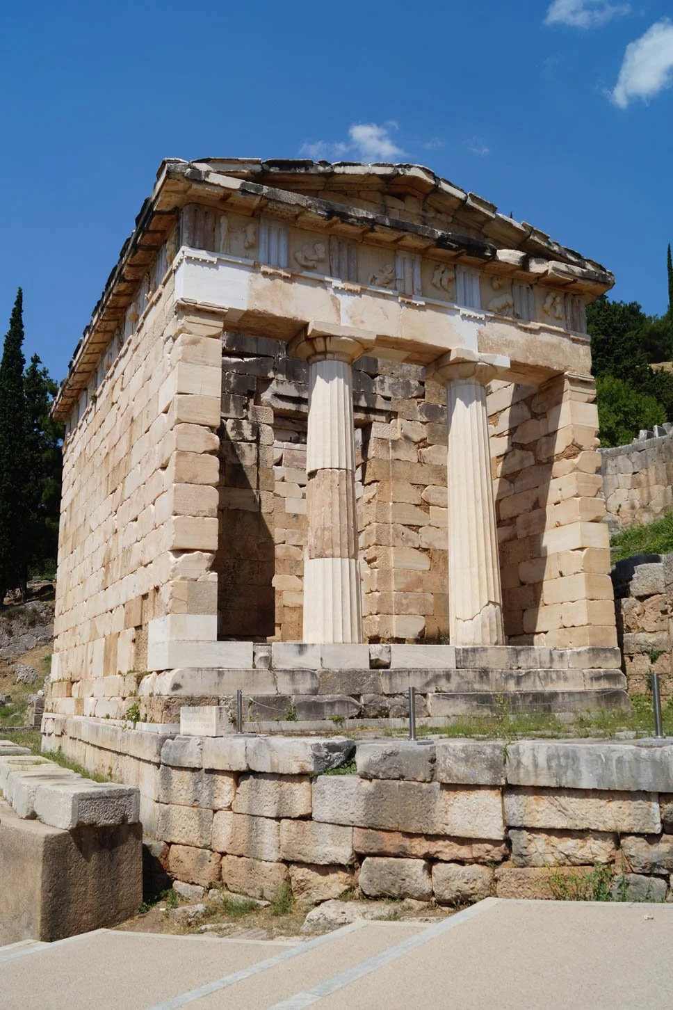 Delphi - The Treasure of the Athenians