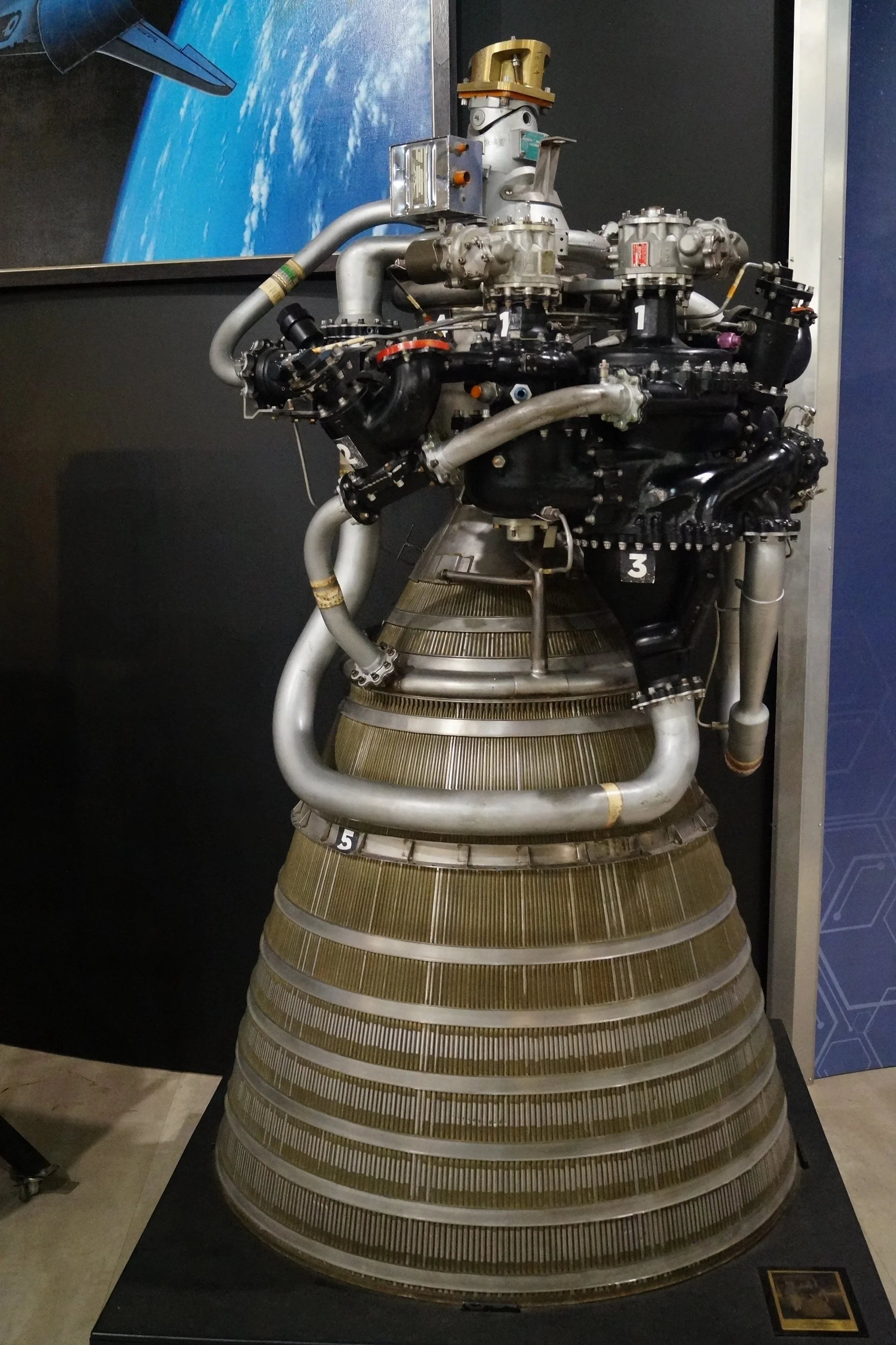 Balboa Park: Air and Space Museum - AL 10 Rocket Engine