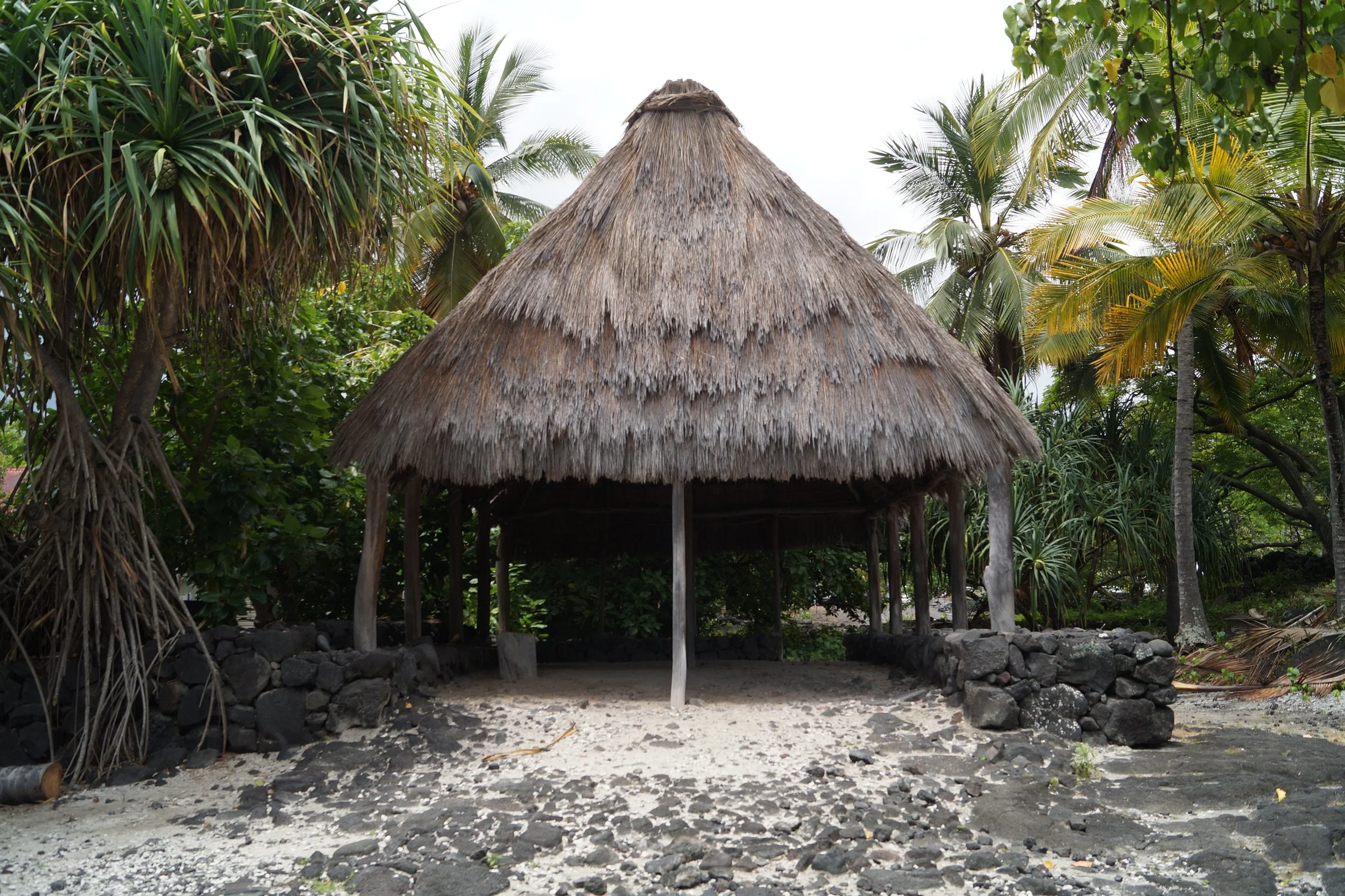 Pu'uhonua O Hōnaunau National Historical Park - Royal Grounds