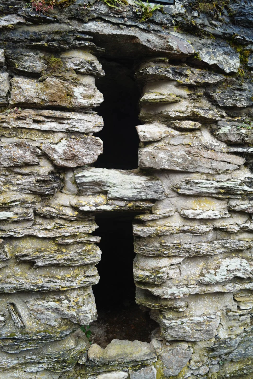 Chateau-Fort de Bouillon, Double-storied, three slitted loopholes