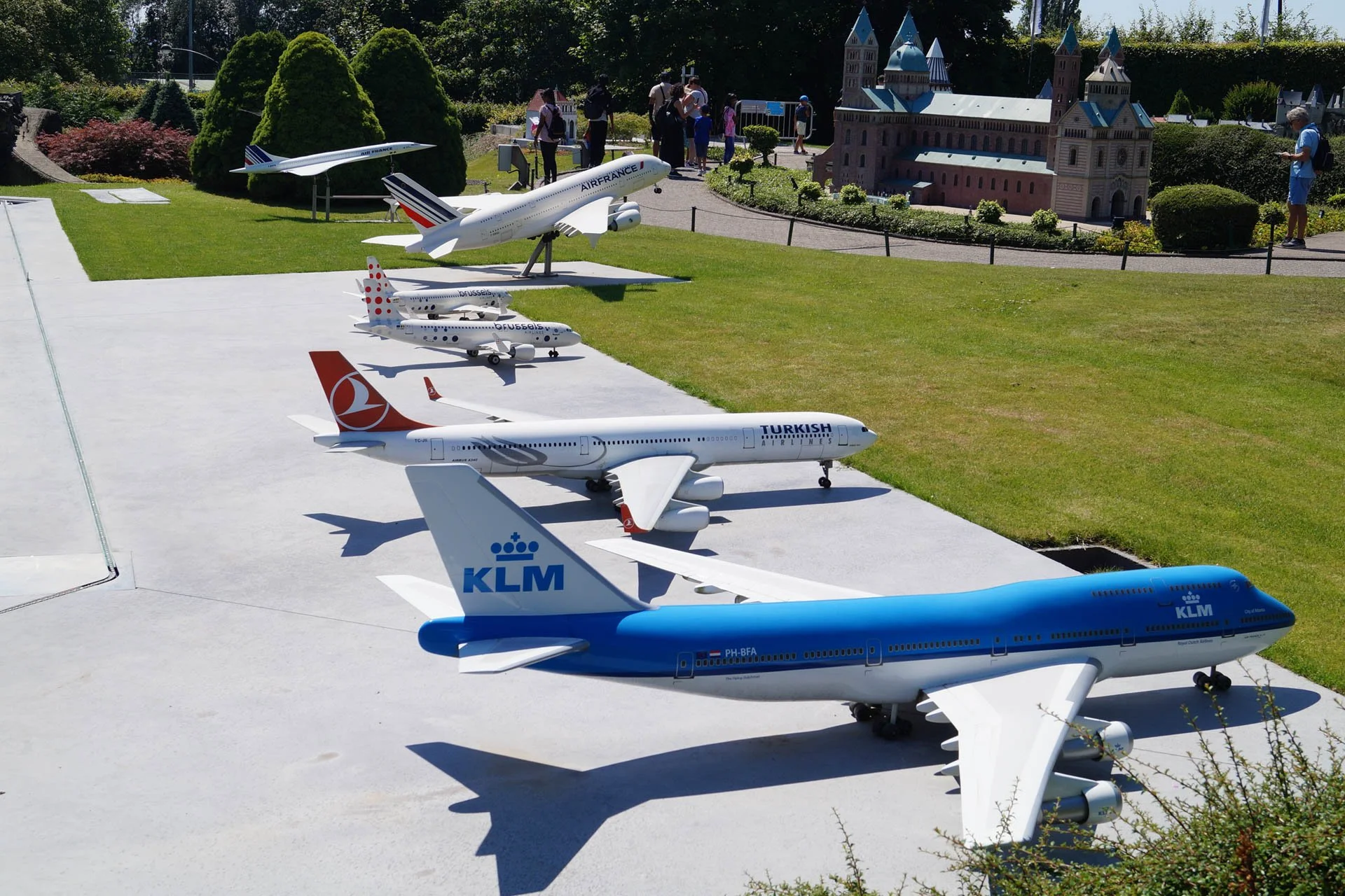 Brussels - Mini Europe, Various Airlines