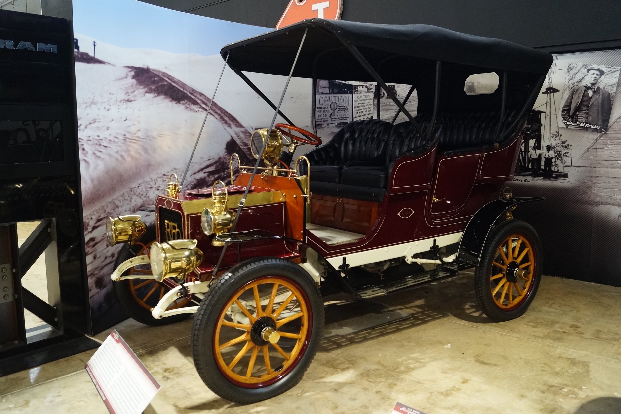 Balboa Park: Automotive Museum - 1905 REO Runabout