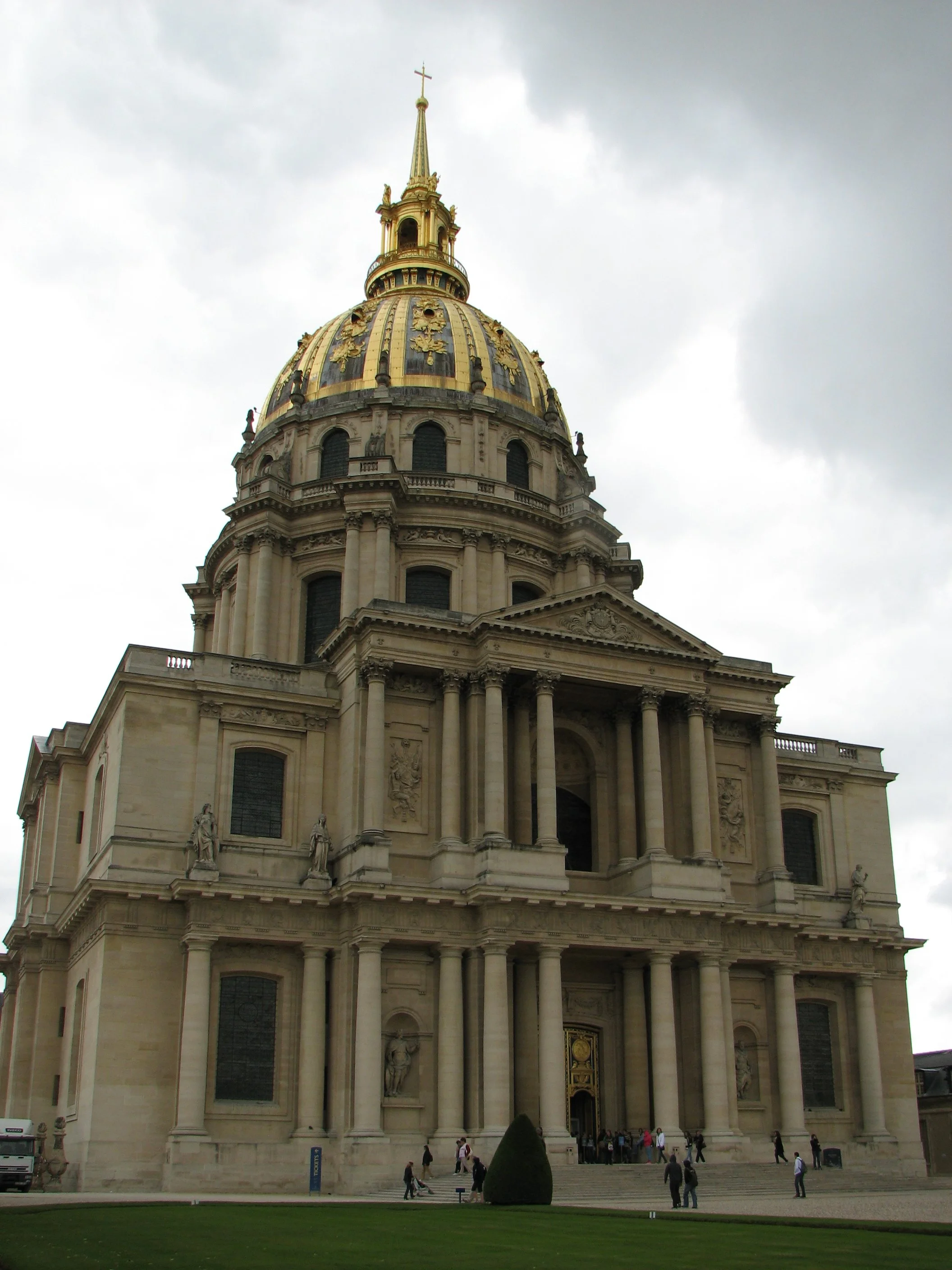Hotel des Invalides and Army Museum