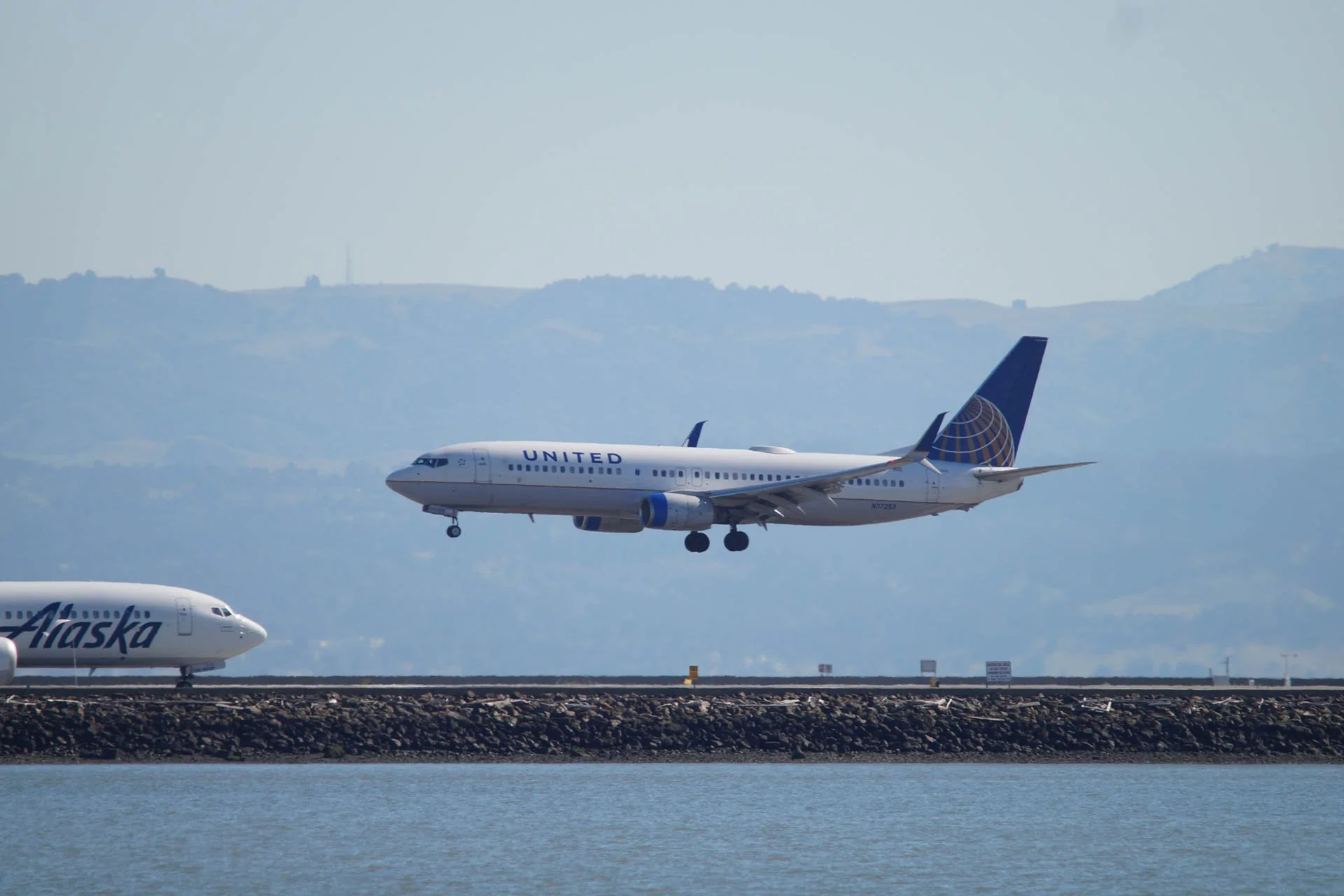 United Airlines - N37253 - Boeing 737-900 - Continental Merger