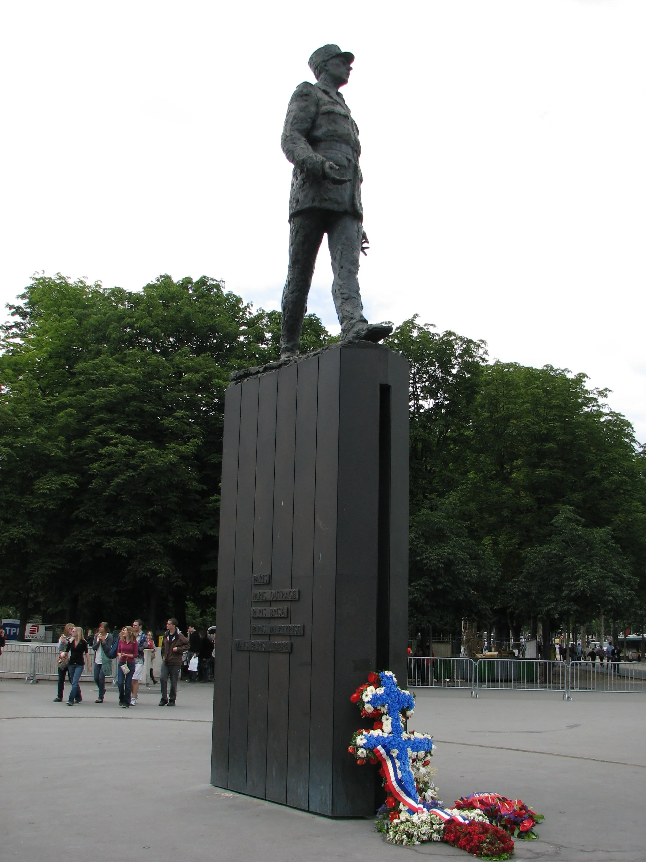 Statue of General Charles de Gaulle